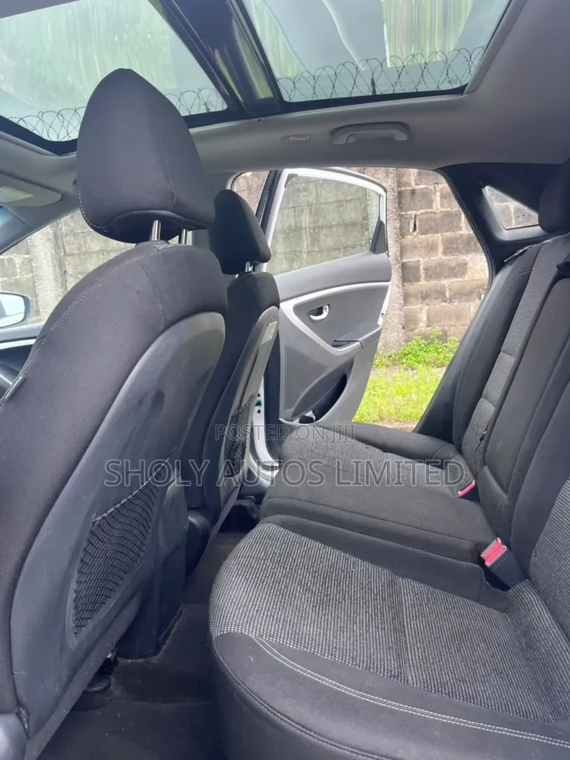 Hyundai Elantra Limited 2018 White