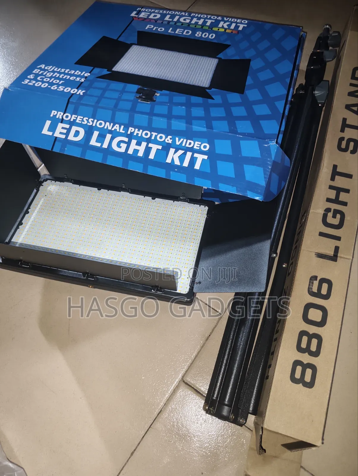 ProLED 800 RGB Video LightKit With 7ft TripodStand+2Batteries+Charger