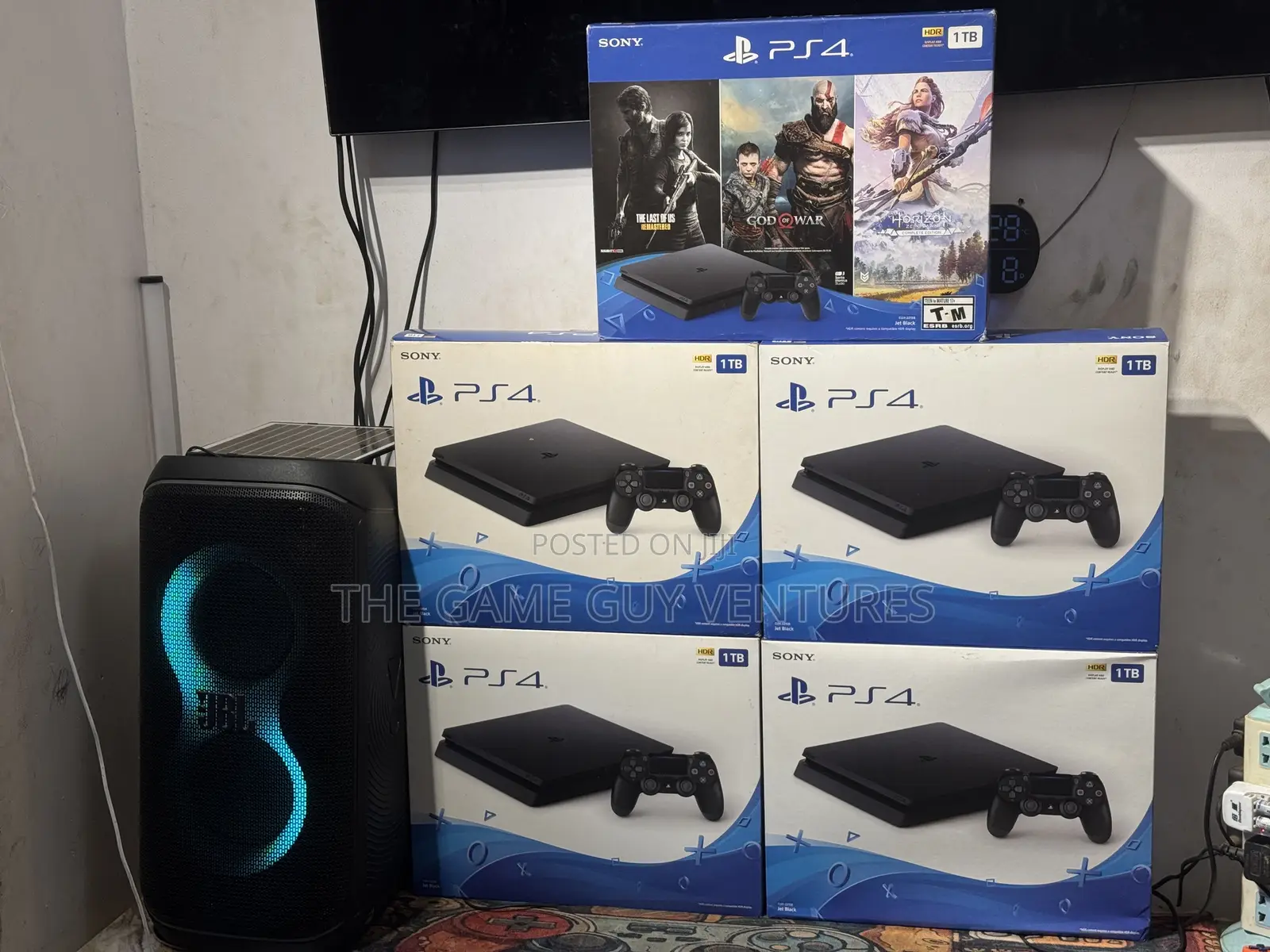 Brand New PS4 Slim(1TB)