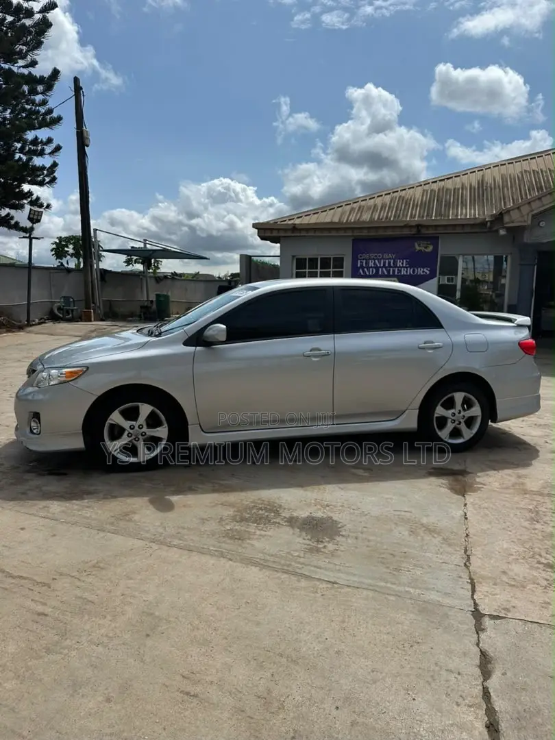 Toyota Corolla S 4dr Sedan (1.8L 4cyl 4A) 2012 Silver