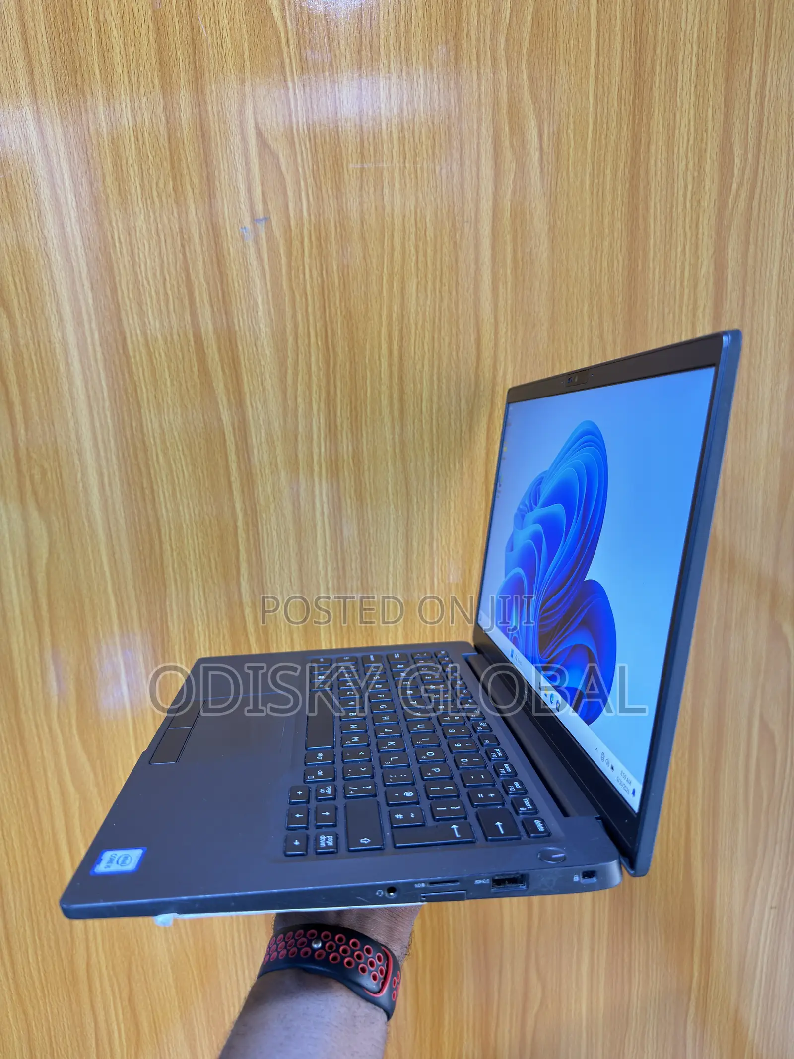 Laptop Dell Latitude 7400 8GB Intel Core i5 SSD 256GB