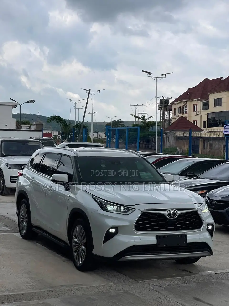 Toyota Highlander Limited FWD 2023 White