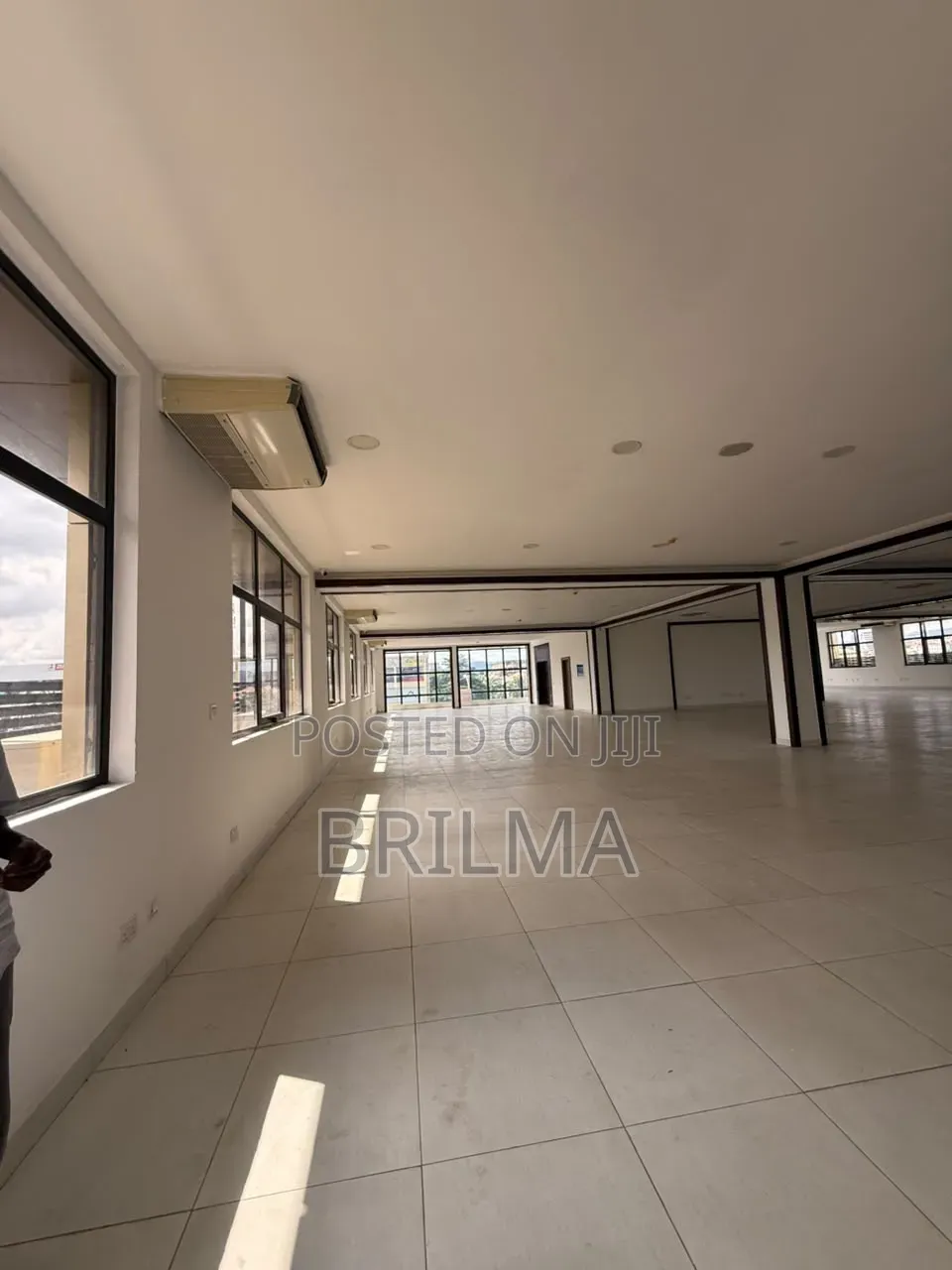 750 SQM of Office/Shop Space in Wuse 2 for RENT