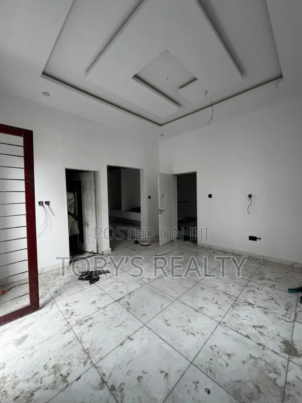 4bdrm Townhouse/Terrace in Agungi for sale