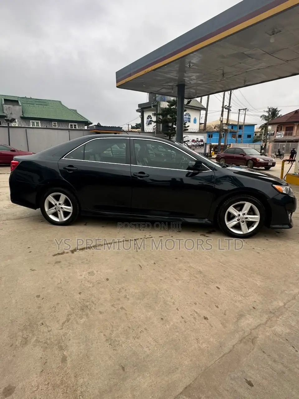 Toyota Camry SE 4dr Sedan (2.5L 4cyl 6A) 2013 Black