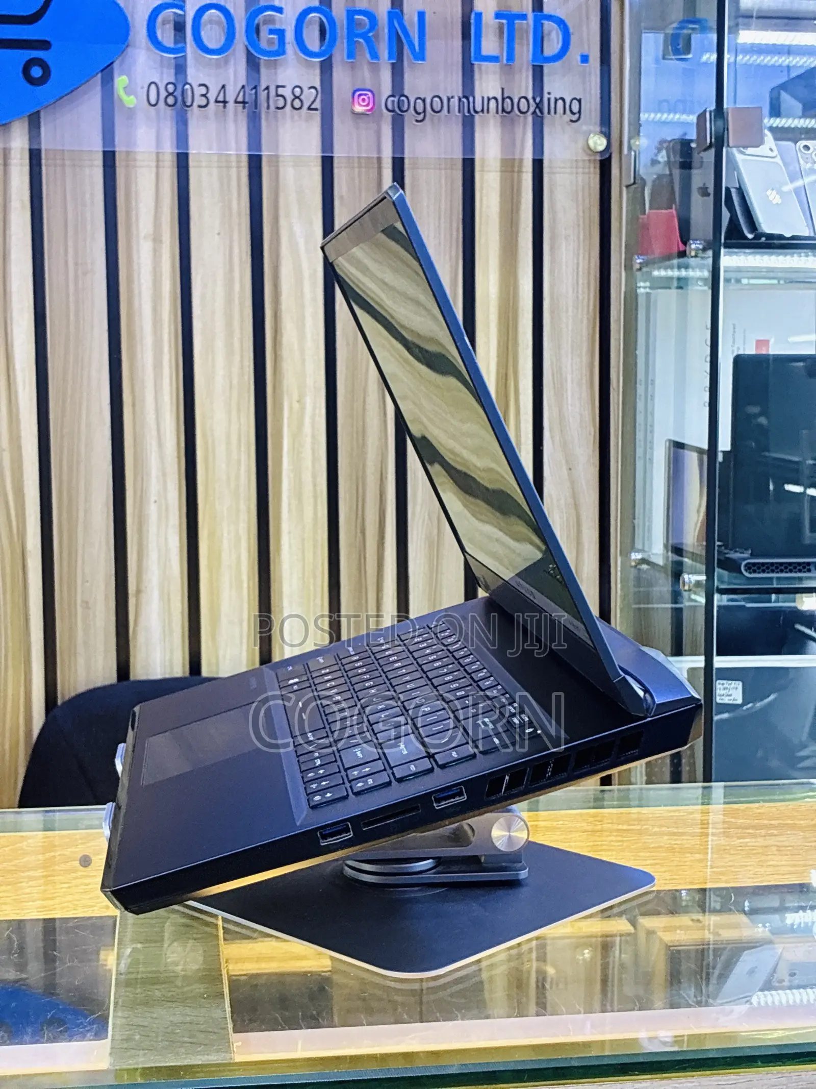 Laptop MSI GE66 Raider 32GB Intel Core i7 SSD 1T
