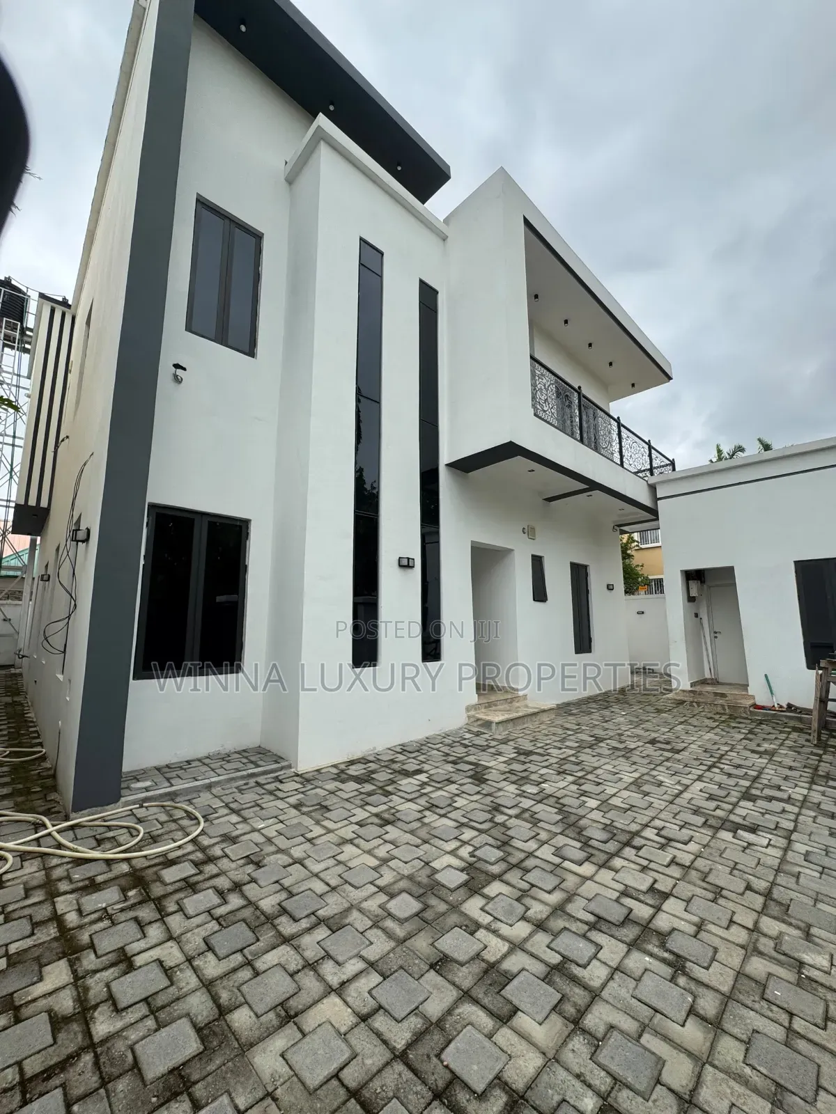 5bdrm Duplex in Life Camp for sale