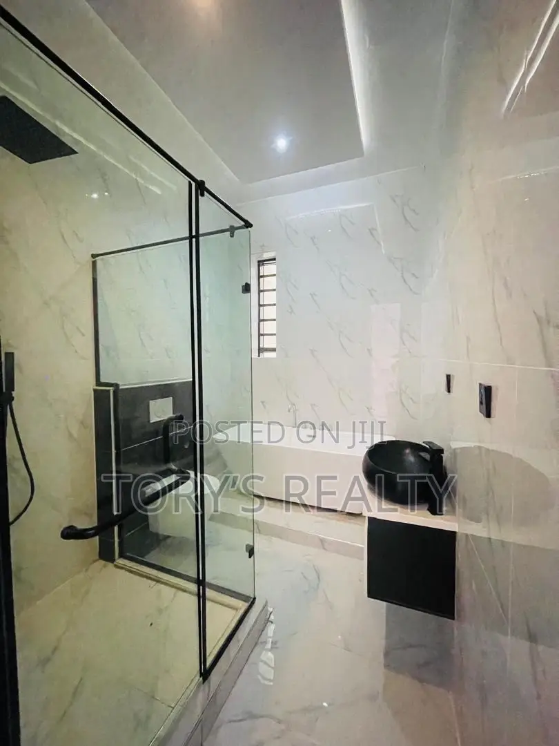 4bdrm Duplex in Ado / Ajah for sale
