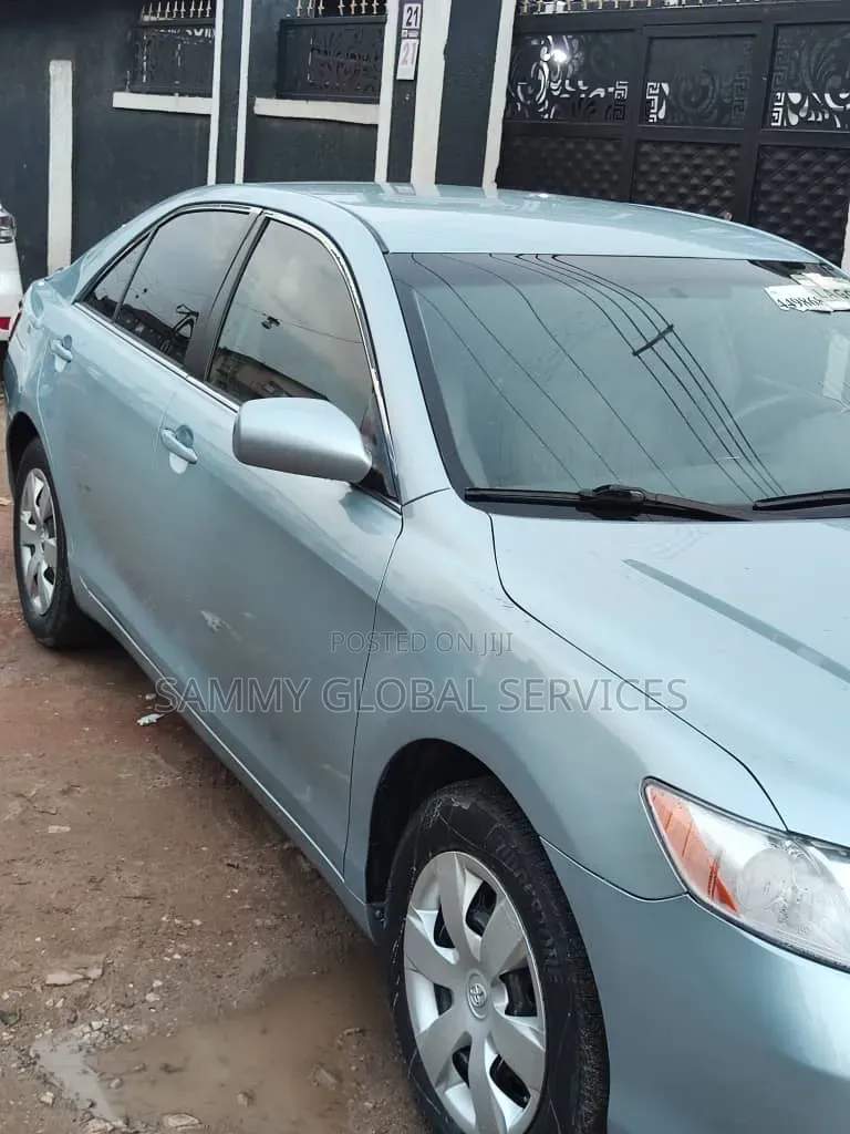 Toyota Camry LE 4dr Sedan (2.4L 4cyl 5A) 2009 Blue