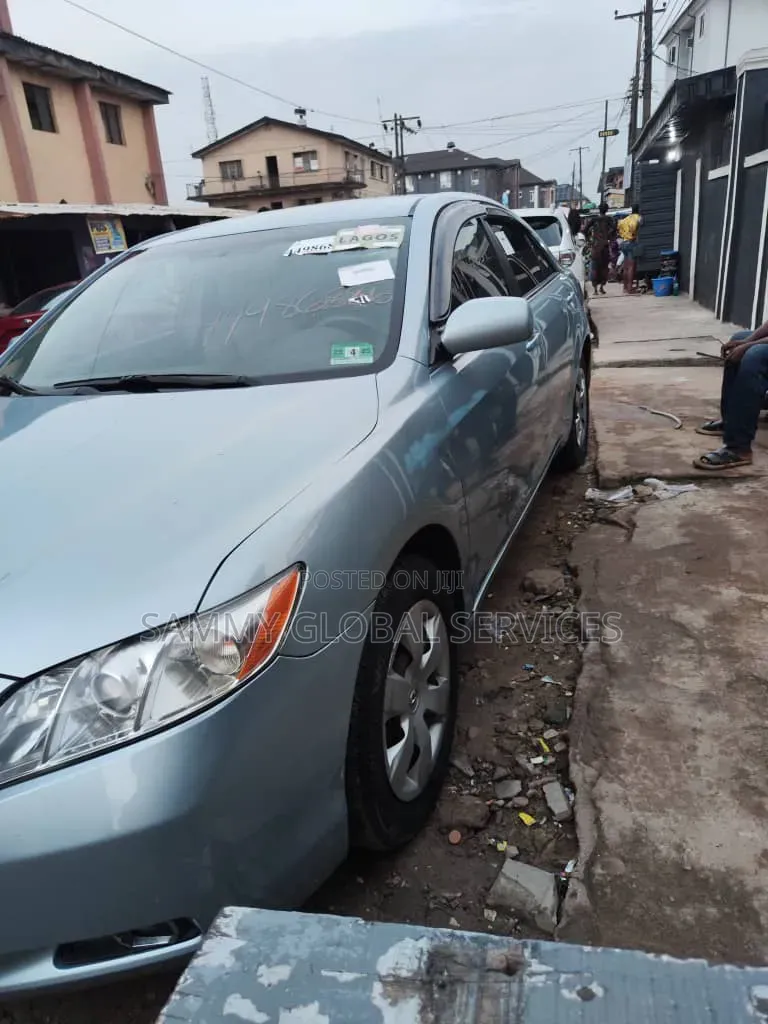 Toyota Camry LE 4dr Sedan (2.4L 4cyl 5A) 2009 Blue