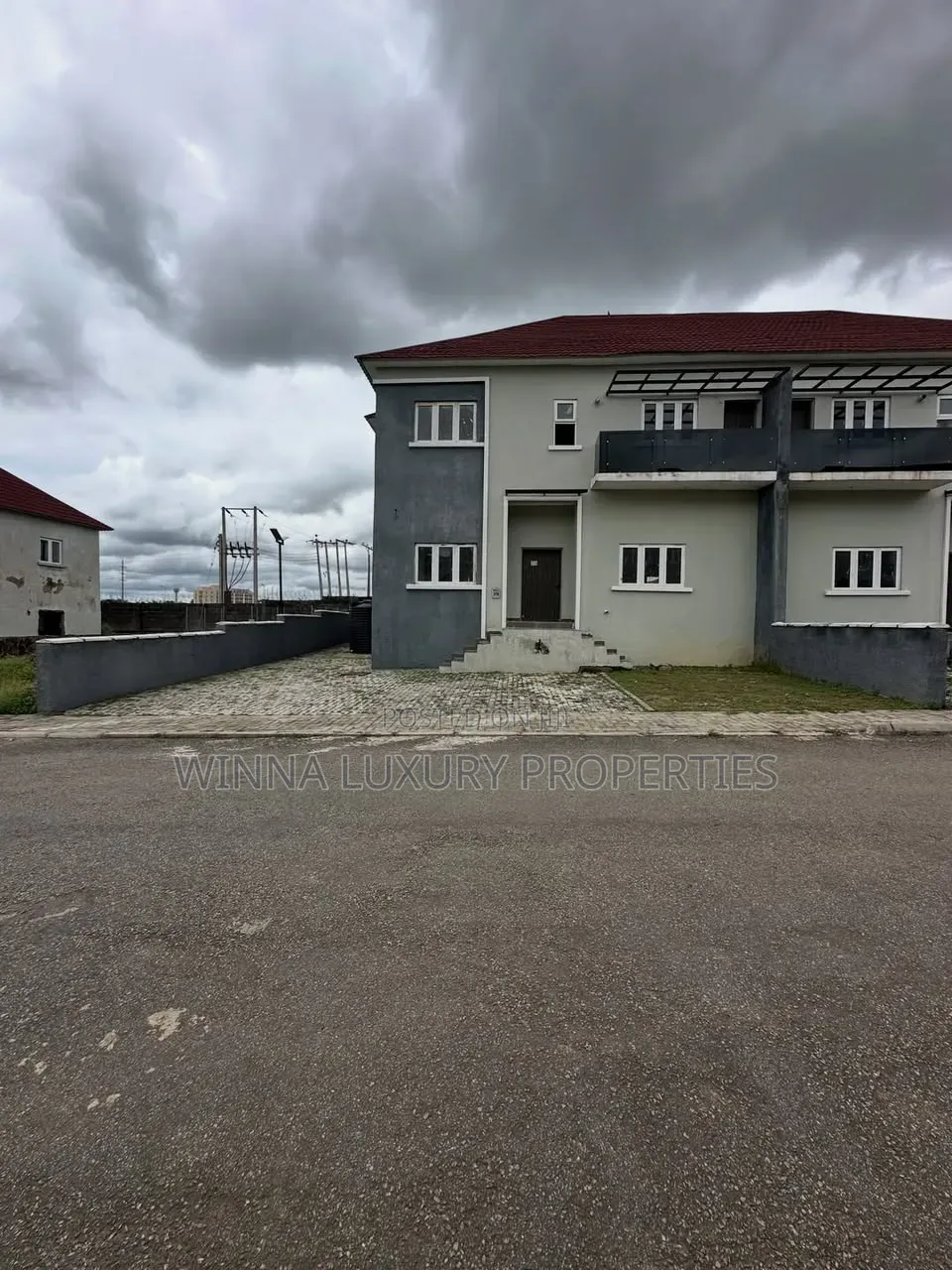 5bdrm Duplex in Galadimawa for sale