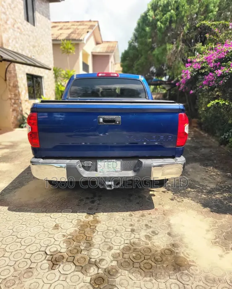 Toyota Tundra 2014 Blue