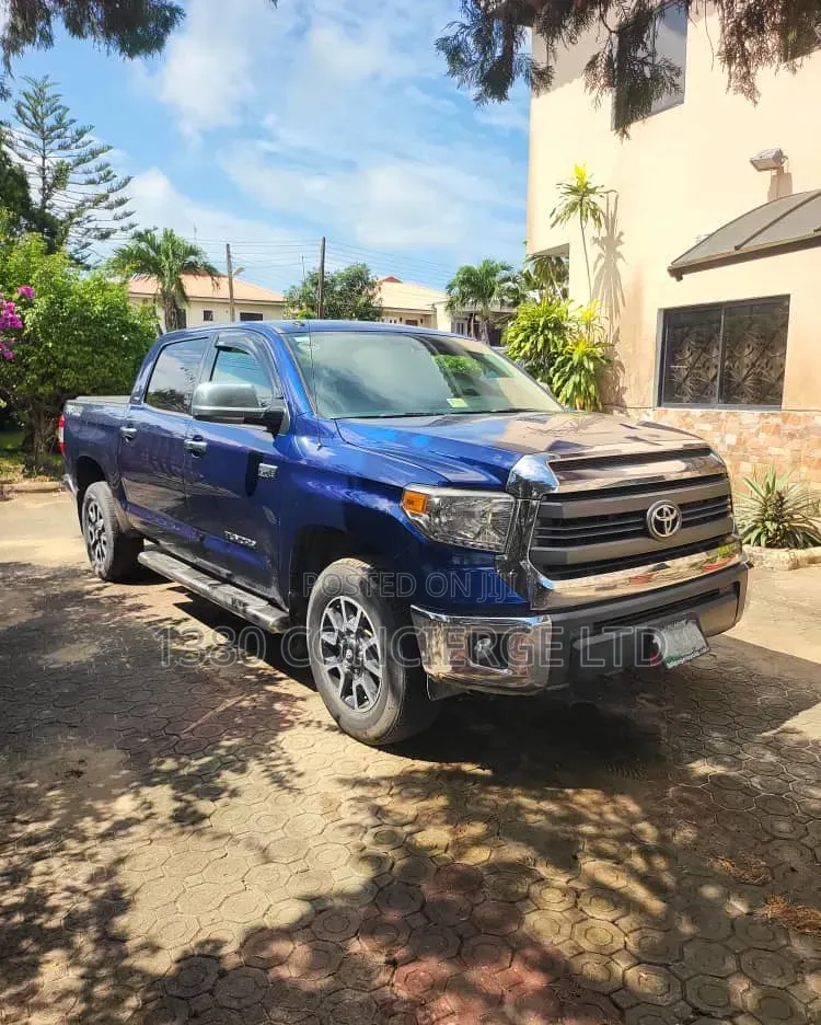 Toyota Tundra 2014 Blue