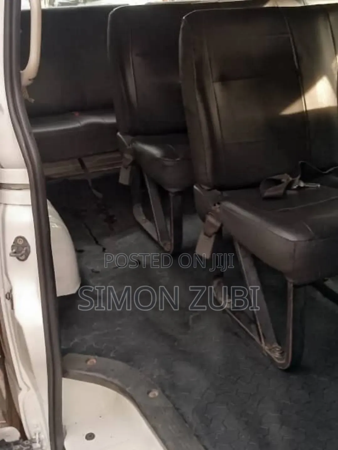 Toyota HiAce 2013 White