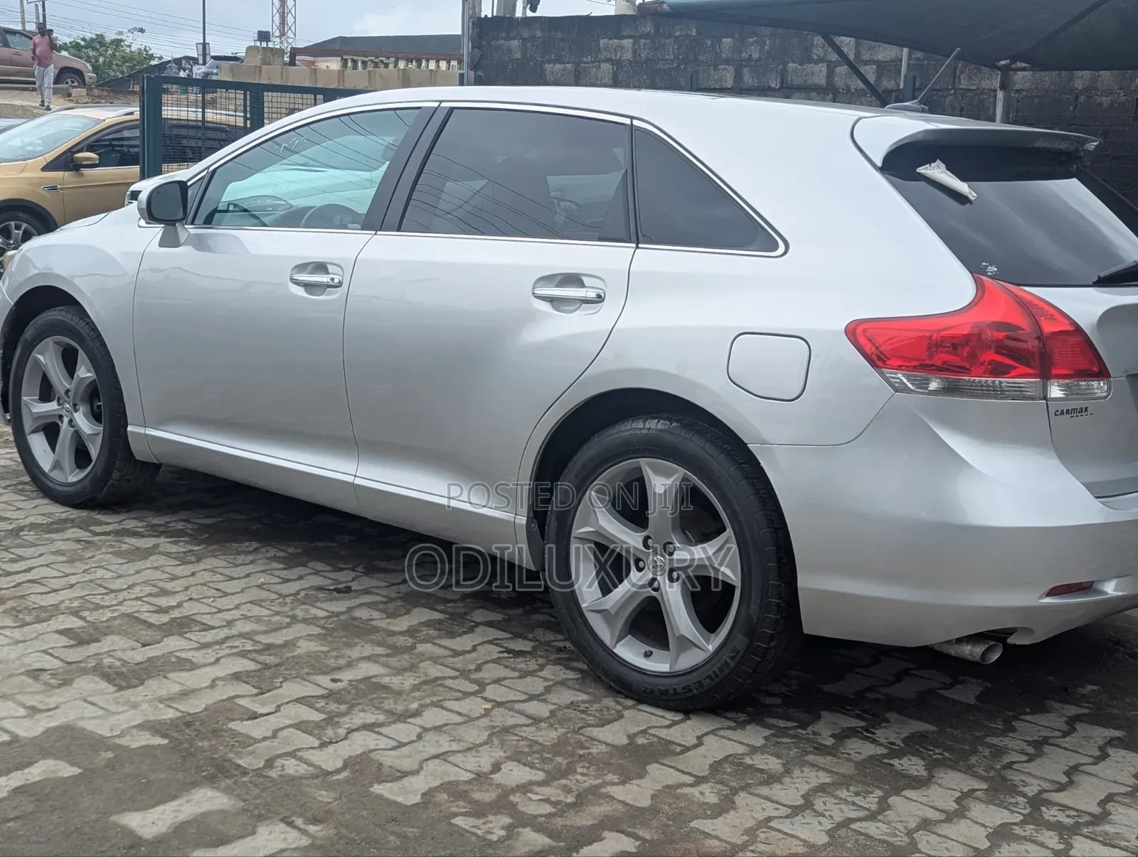 Toyota Venza Limited 2010 Silver