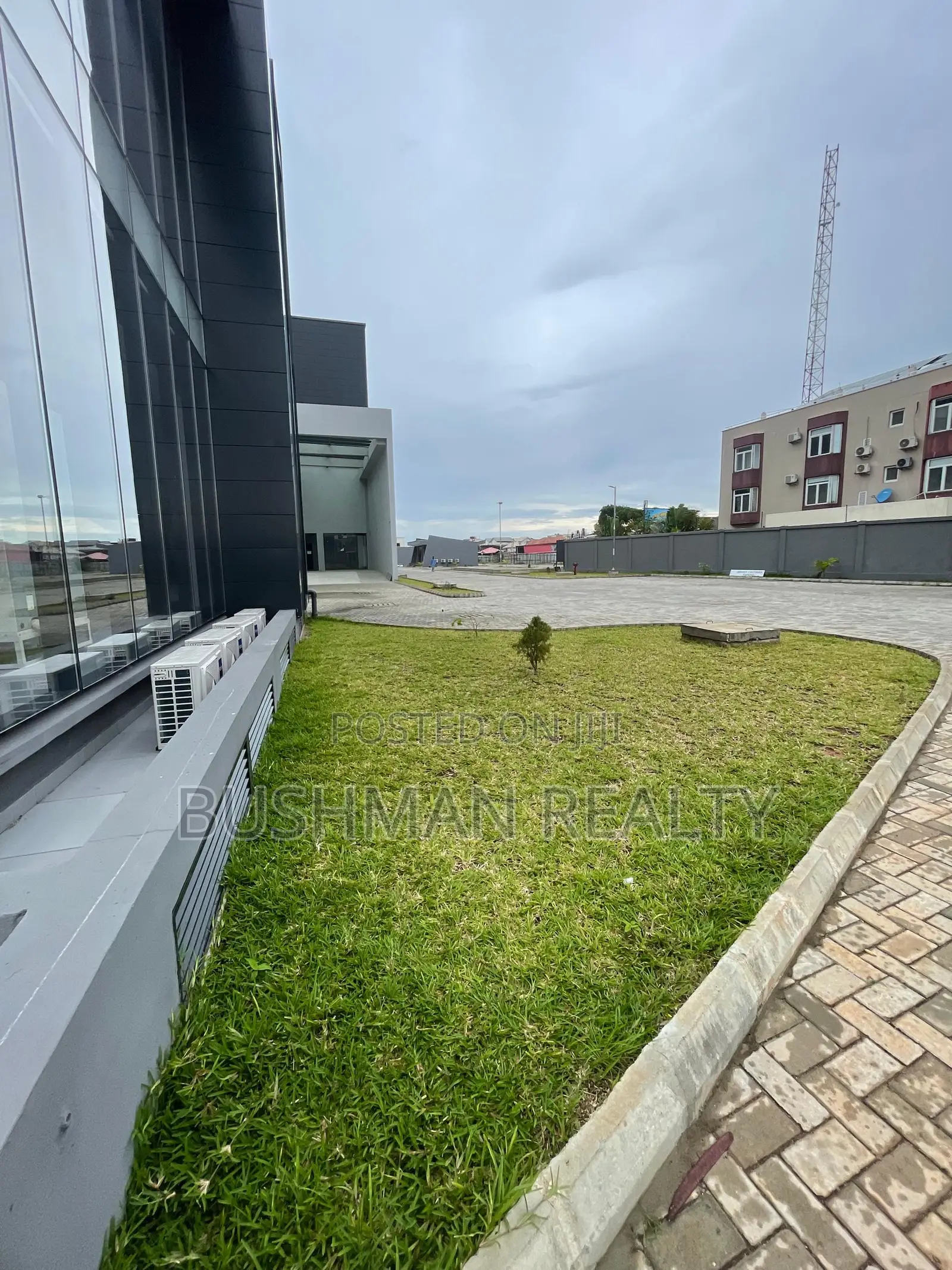 972sqm Office Space Available for Lease