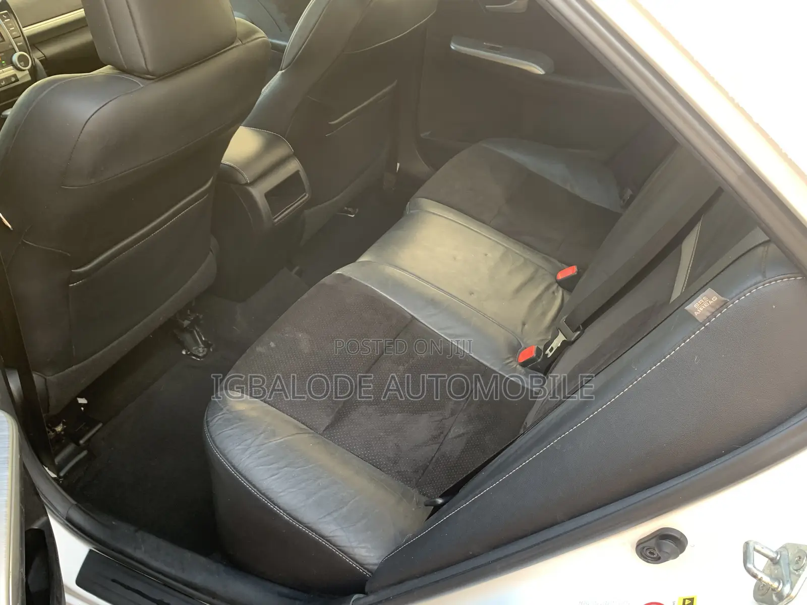 Toyota Camry SE V6 4dr Sedan (3.5L 6cyl 6A) 2012 White