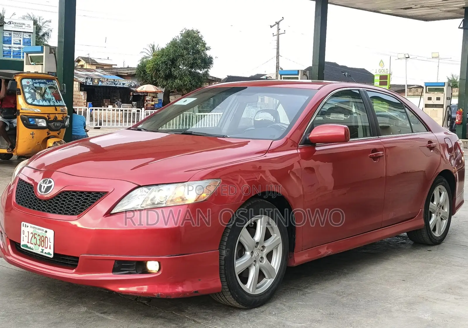 Toyota Camry SE 4dr Sedan (2.4L 4cyl 5A) 2009 Red