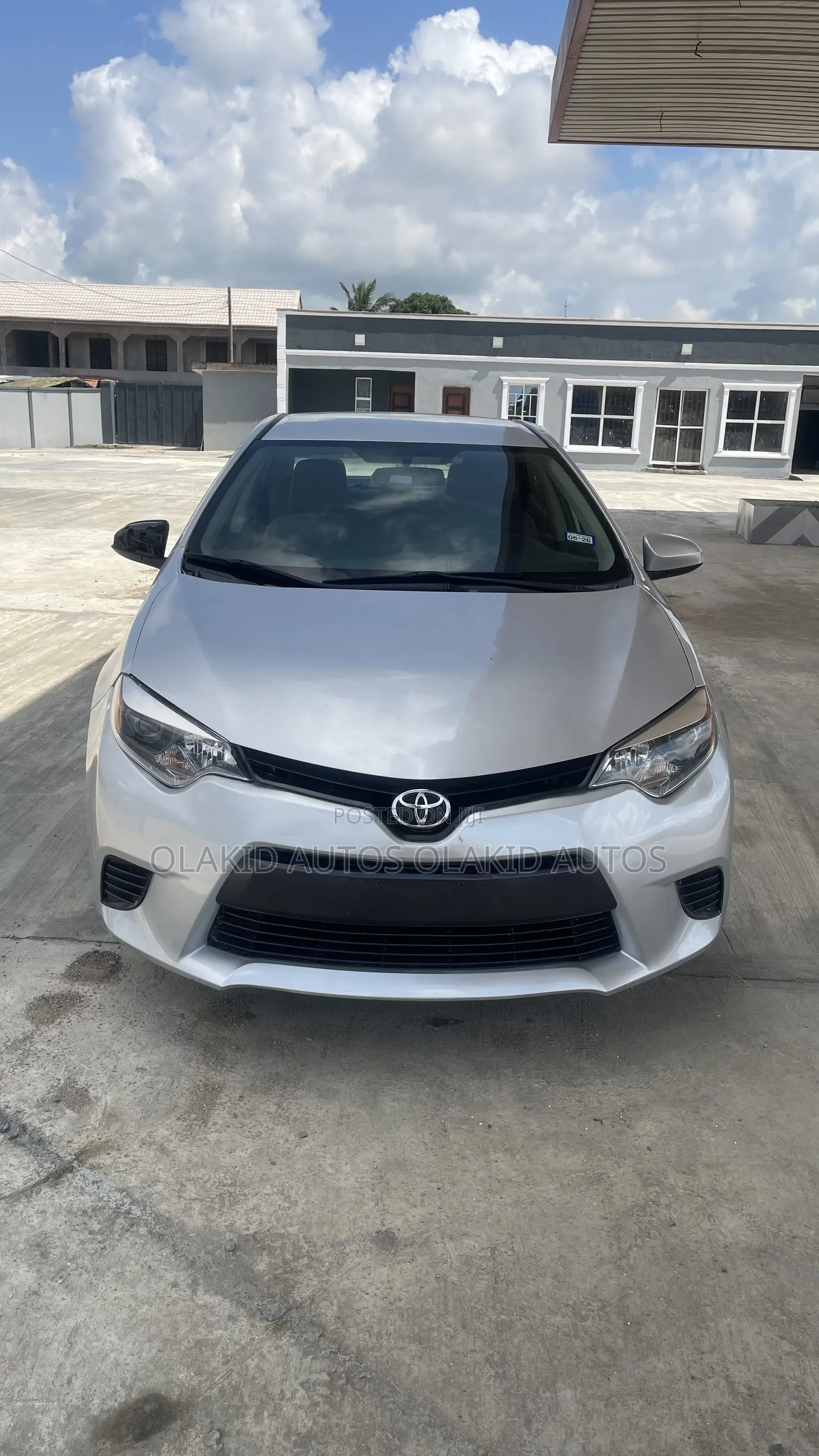 Toyota Corolla LE 4dr Sedan (1.8L 4cyl CVT) 2016 Silver