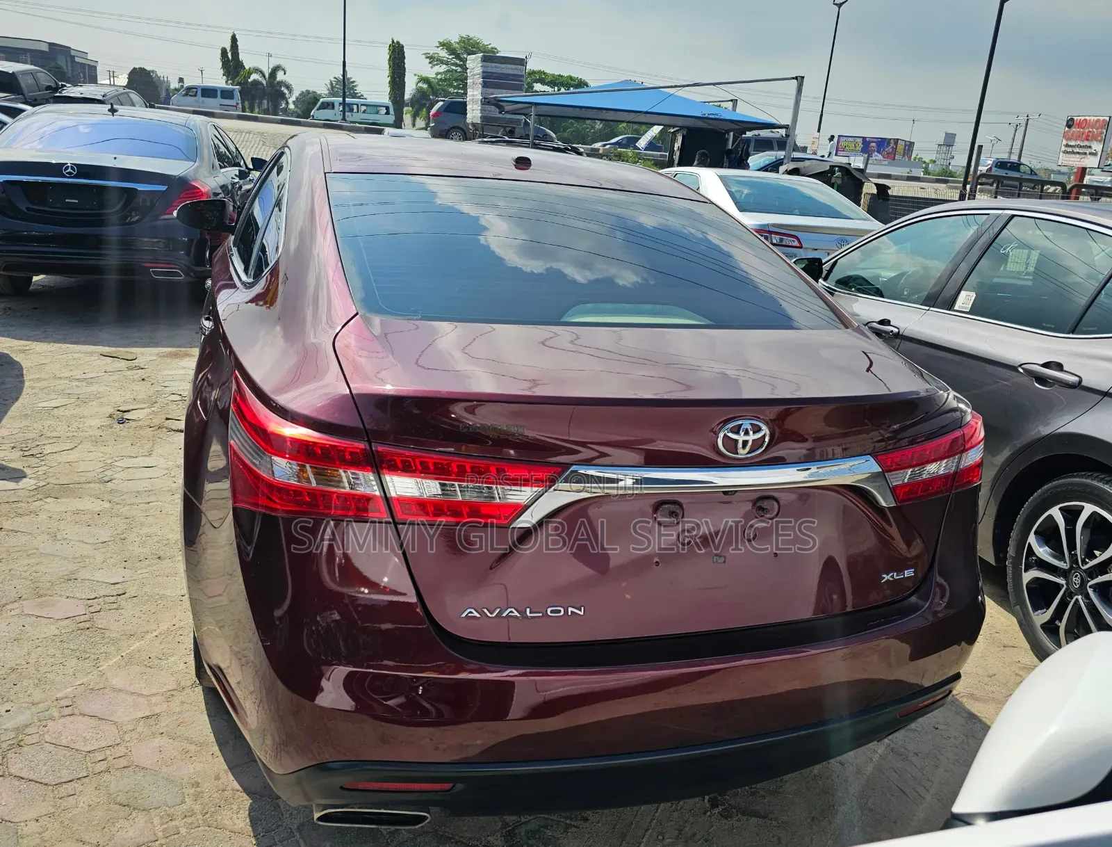 Toyota Avalon XLE Sedar FWD (3.5L 6cyl 6A) 2013 Red