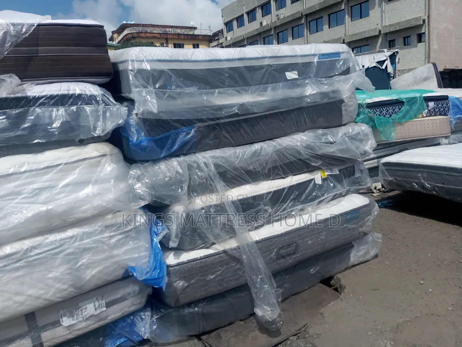 But Good Hybrid Mattress Canadian Mattress