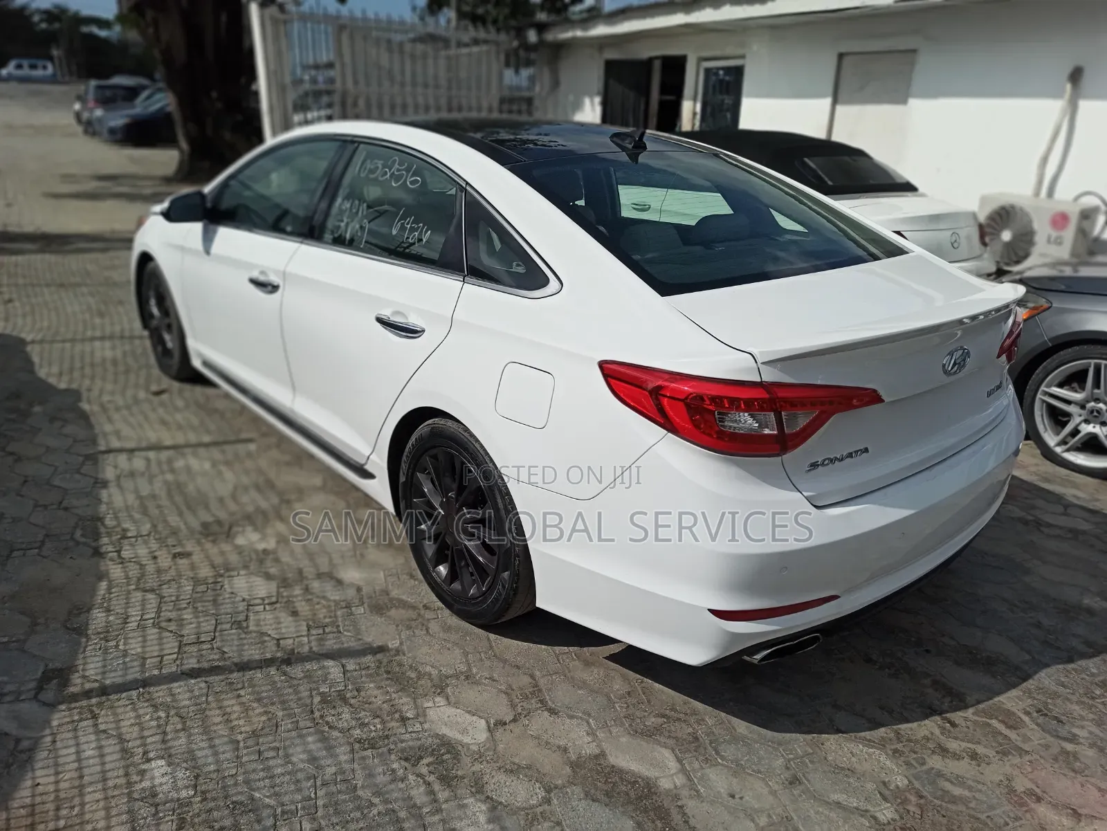 Hyundai Sonata Limited 4dr Sedan (2.4L 4cyl 6A) 2015 White