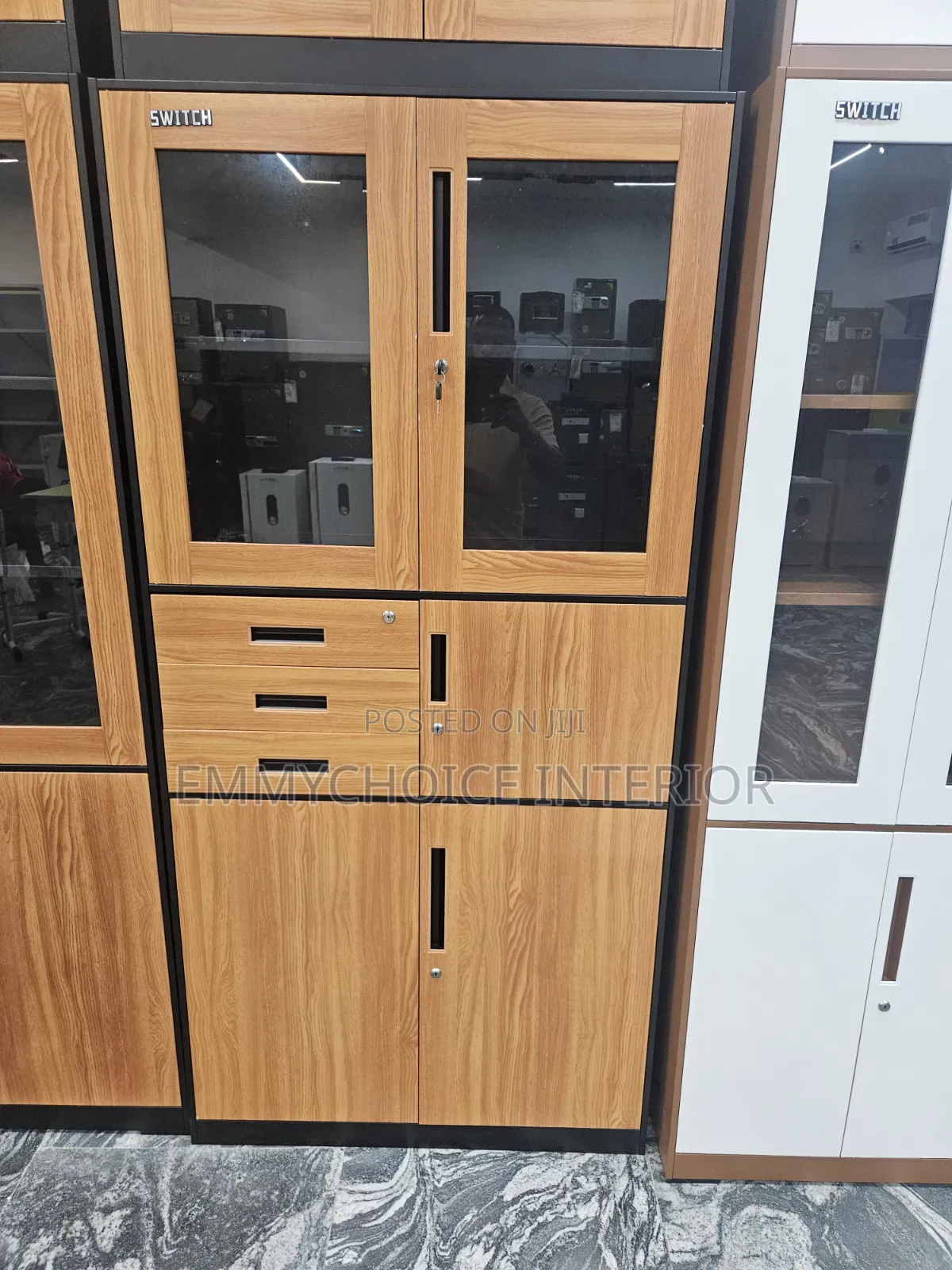 Luxury Modern Metal Shelf Cabinet