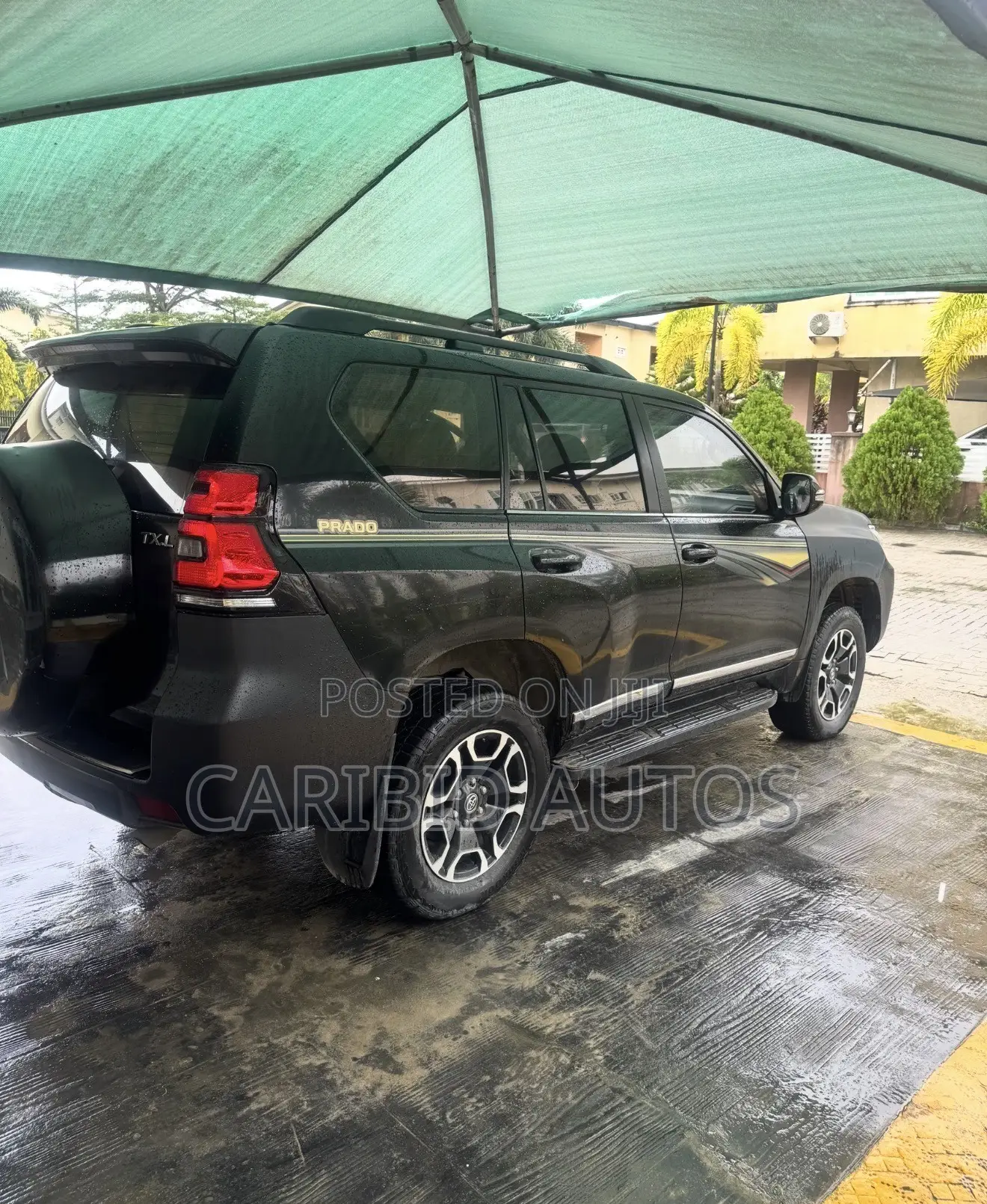 Toyota Land Cruiser Prado 2011 Black