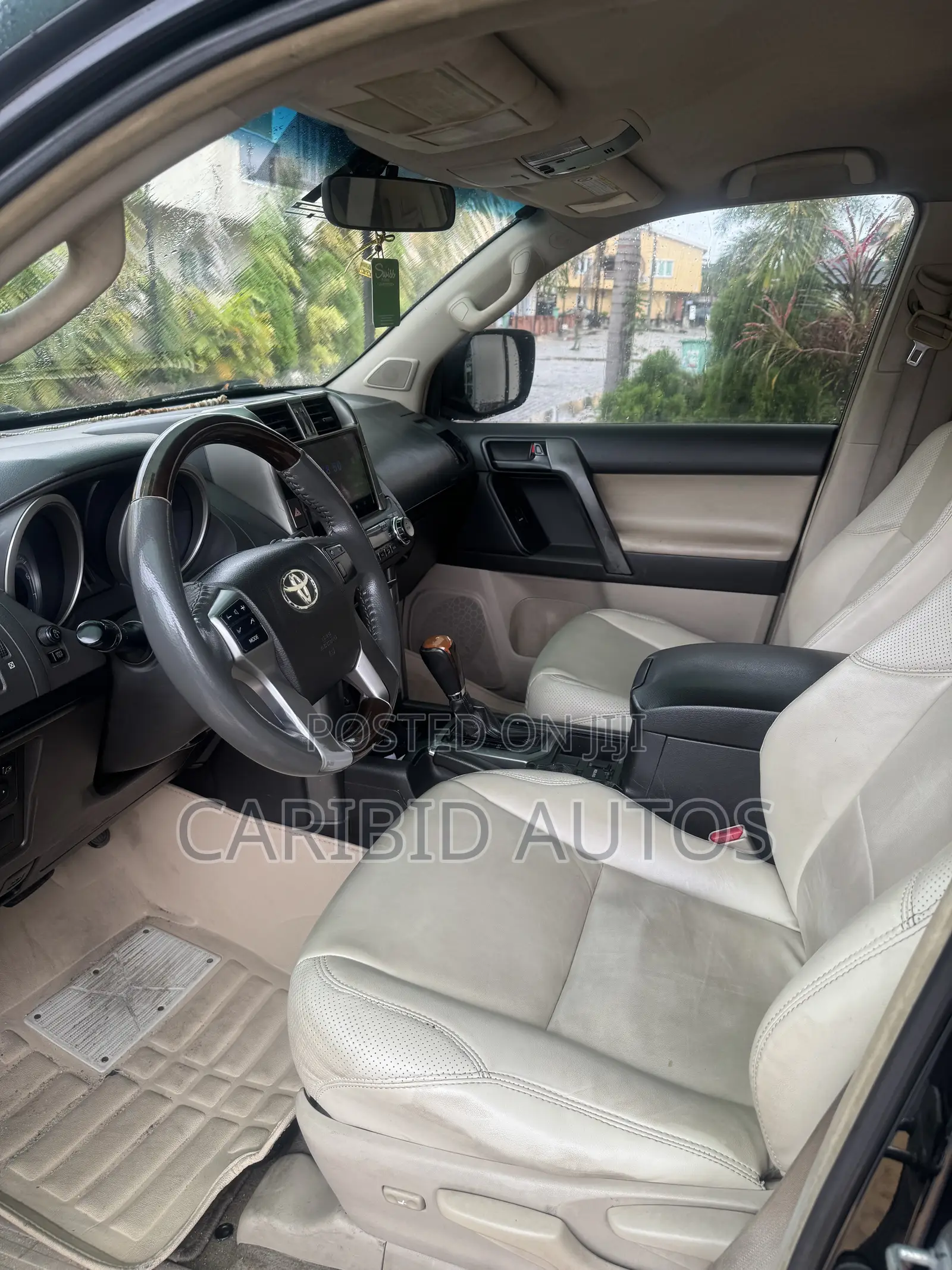 Toyota Land Cruiser Prado 2011 Black