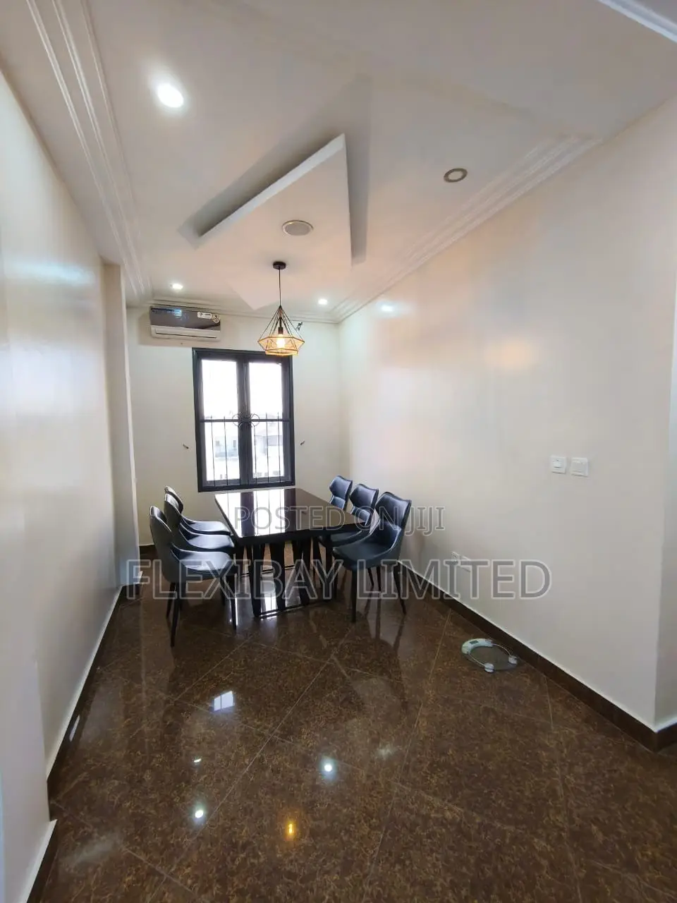 Furnished 2bdrm Penthouse in Lekki Phase 1 for rent