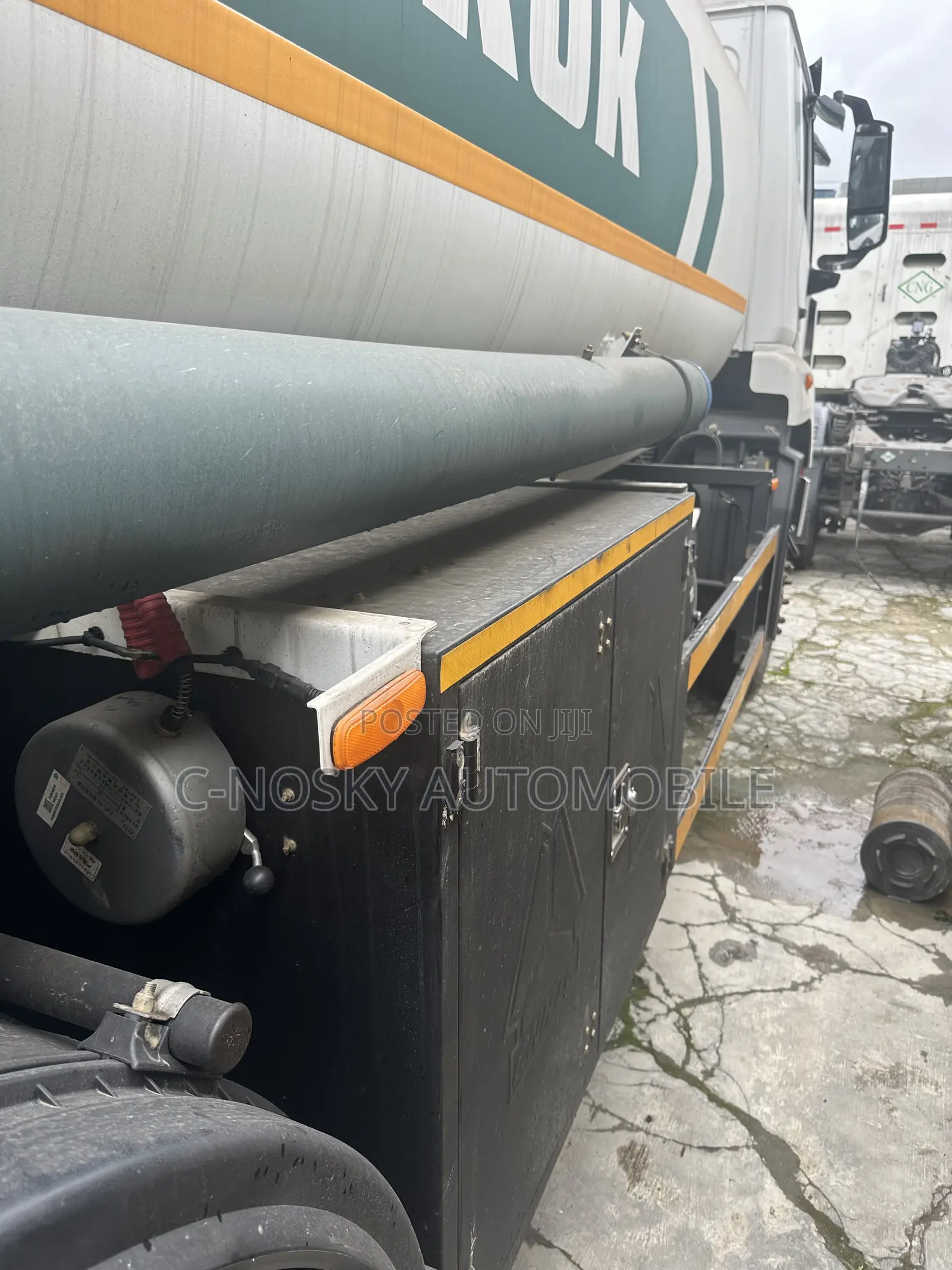 Diesel Pedla truck.Brand New.