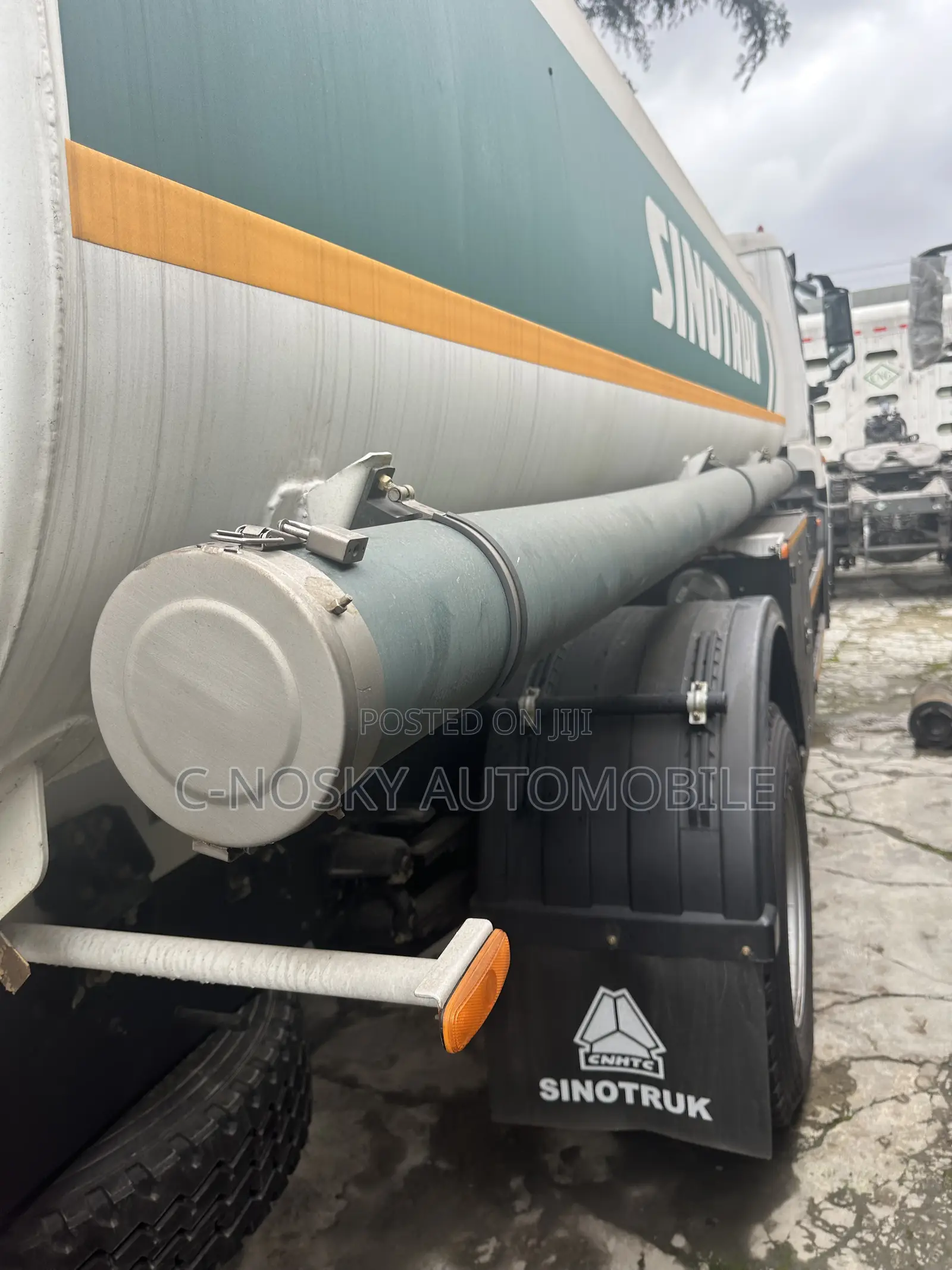 Diesel Pedla truck.Brand New.