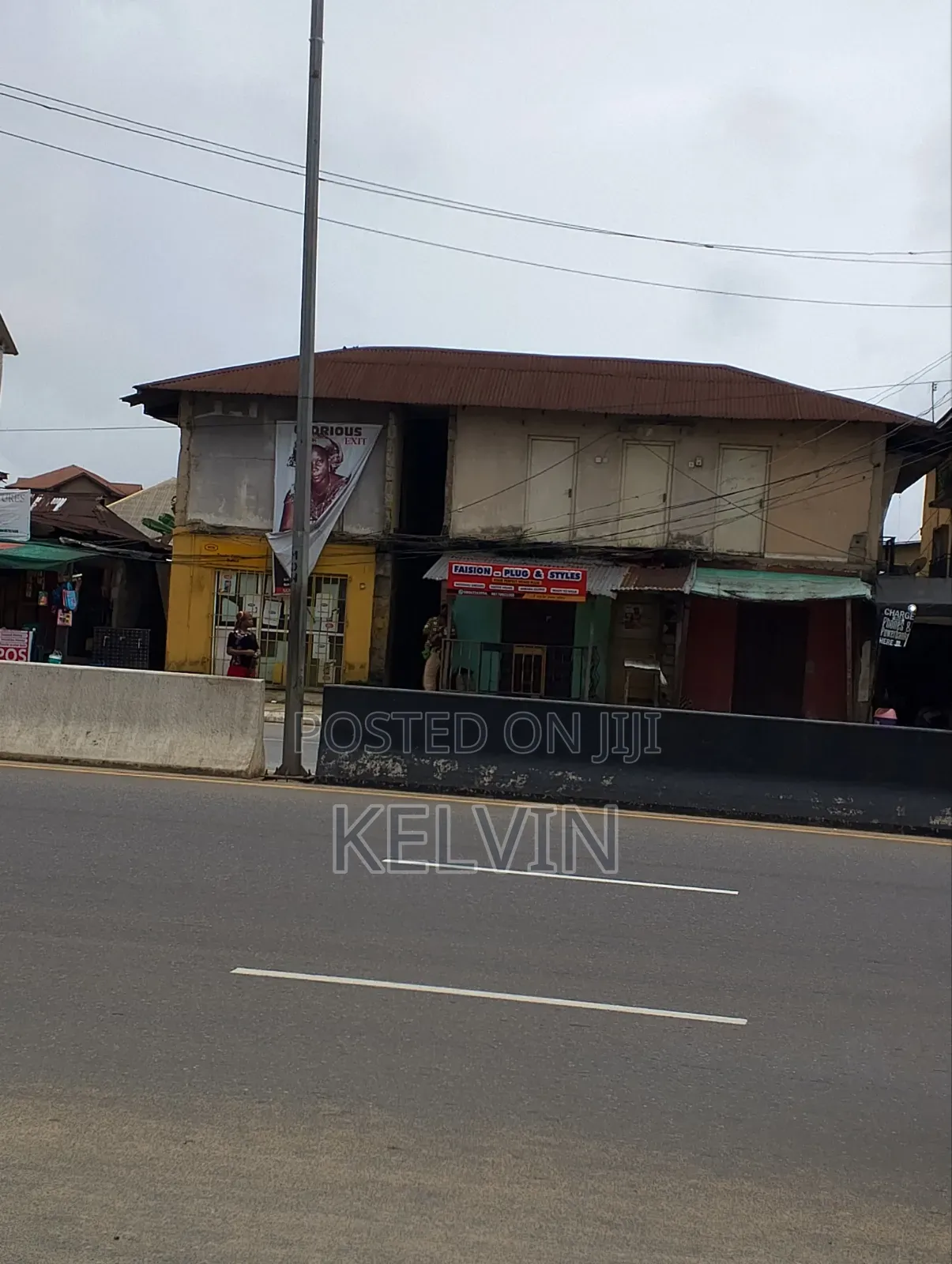 Furnished 5bdrm Room & Parlour in Phc, Aba South for sale