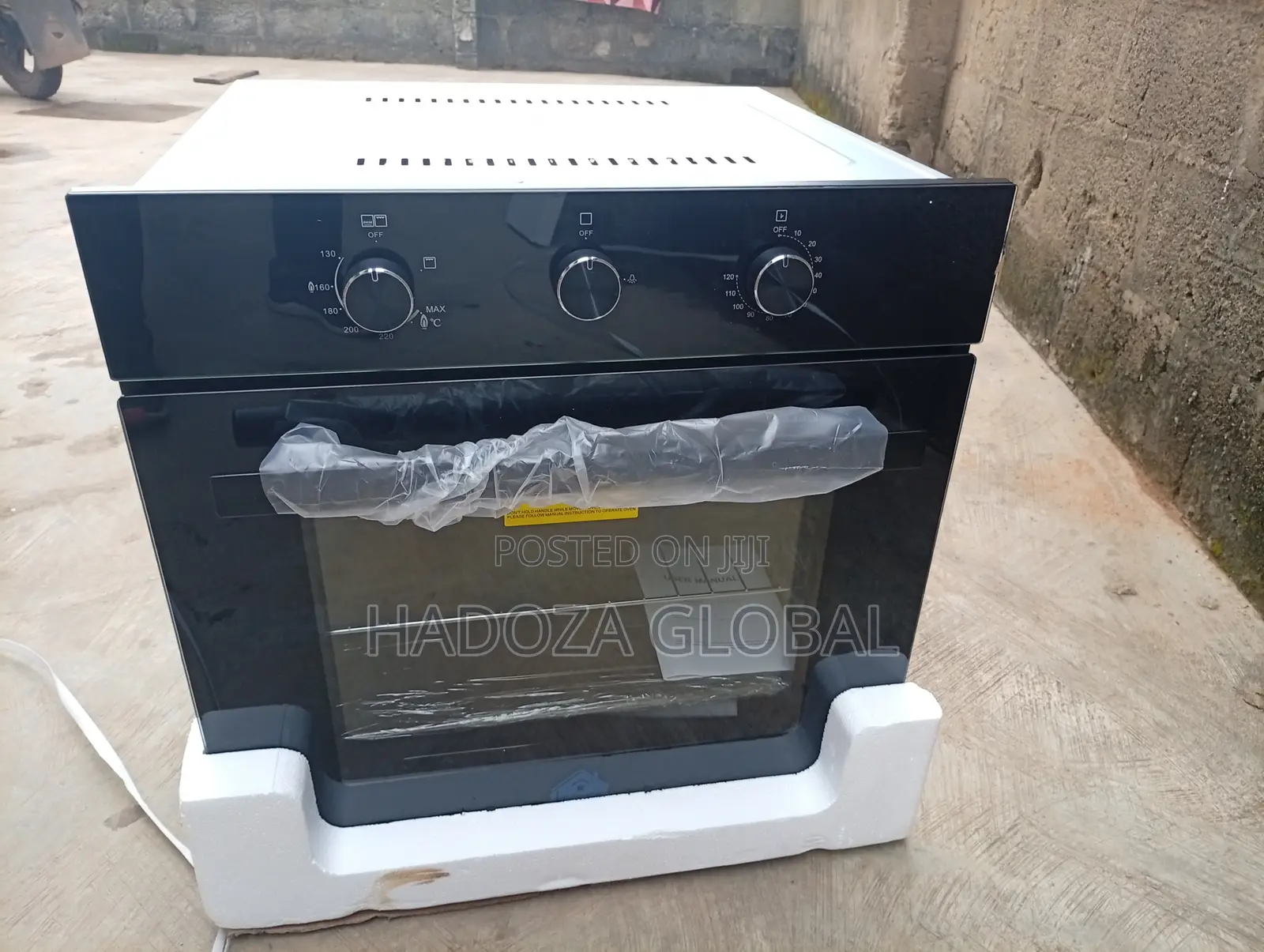 HomeStar Compact Yet Spacious Electric Oven