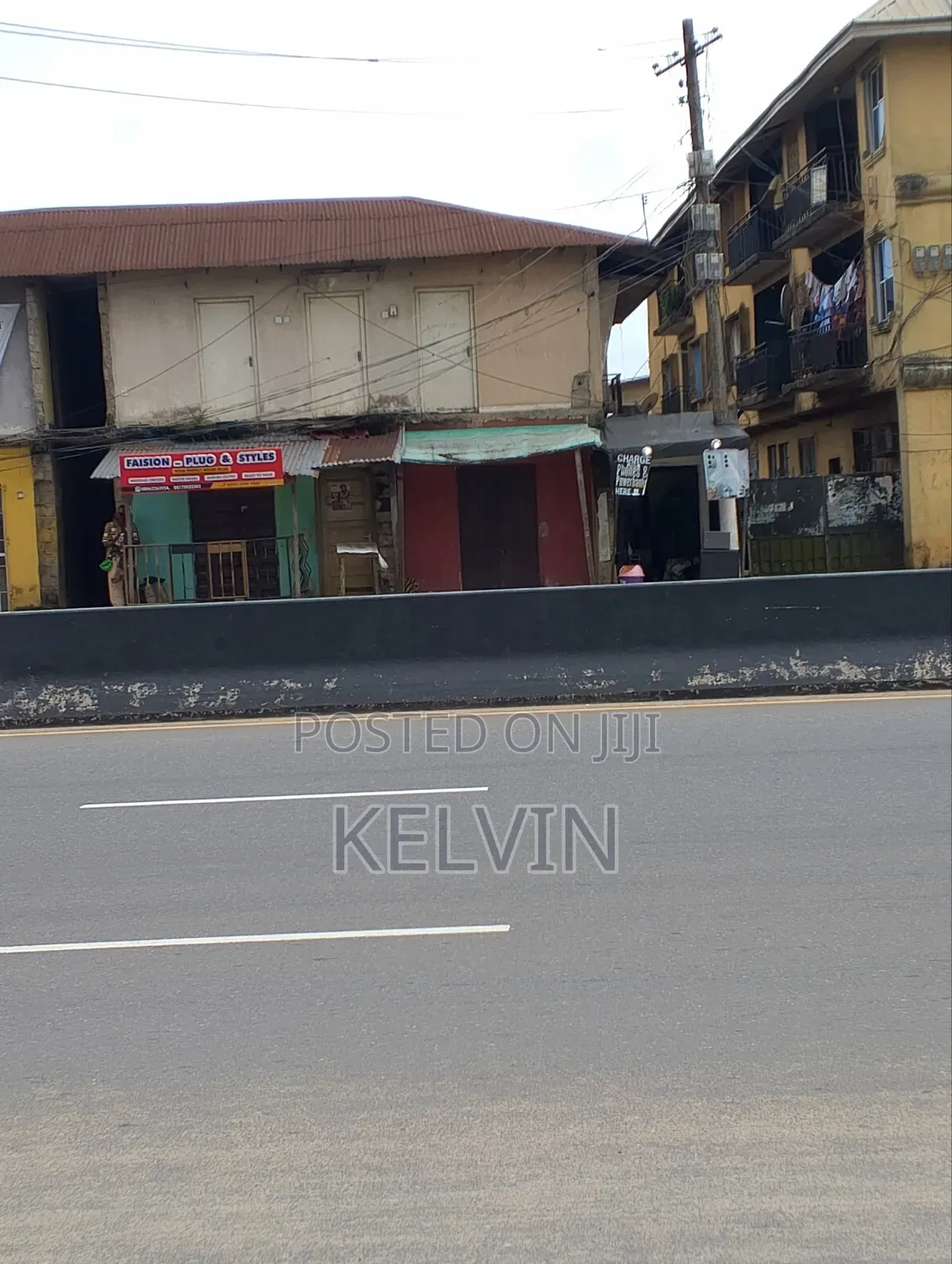Furnished 5bdrm Room & Parlour in Phc, Aba South for sale