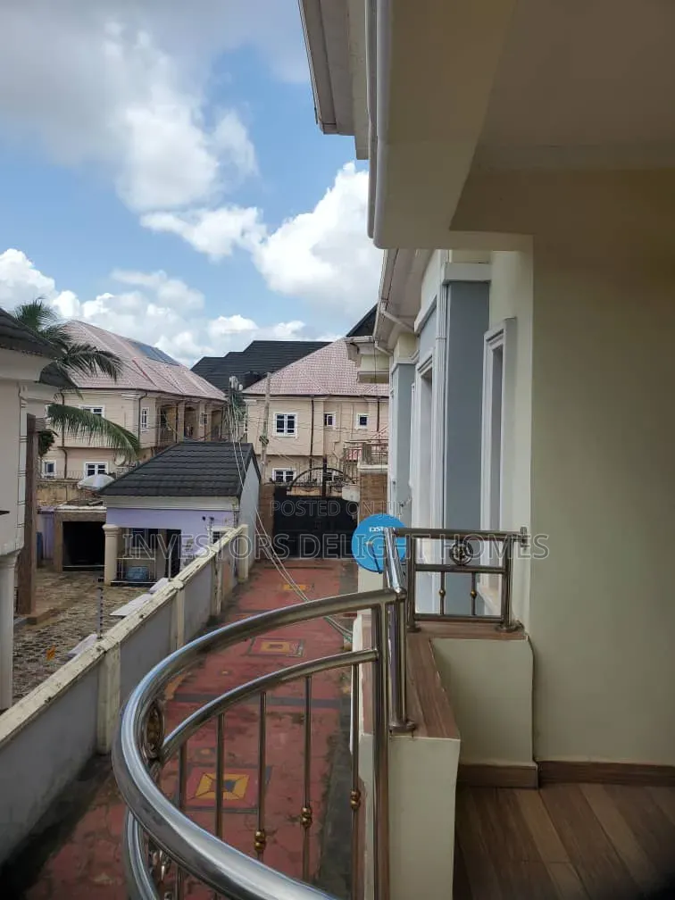 2bdrm Block of Flats in Oshimili South for sale