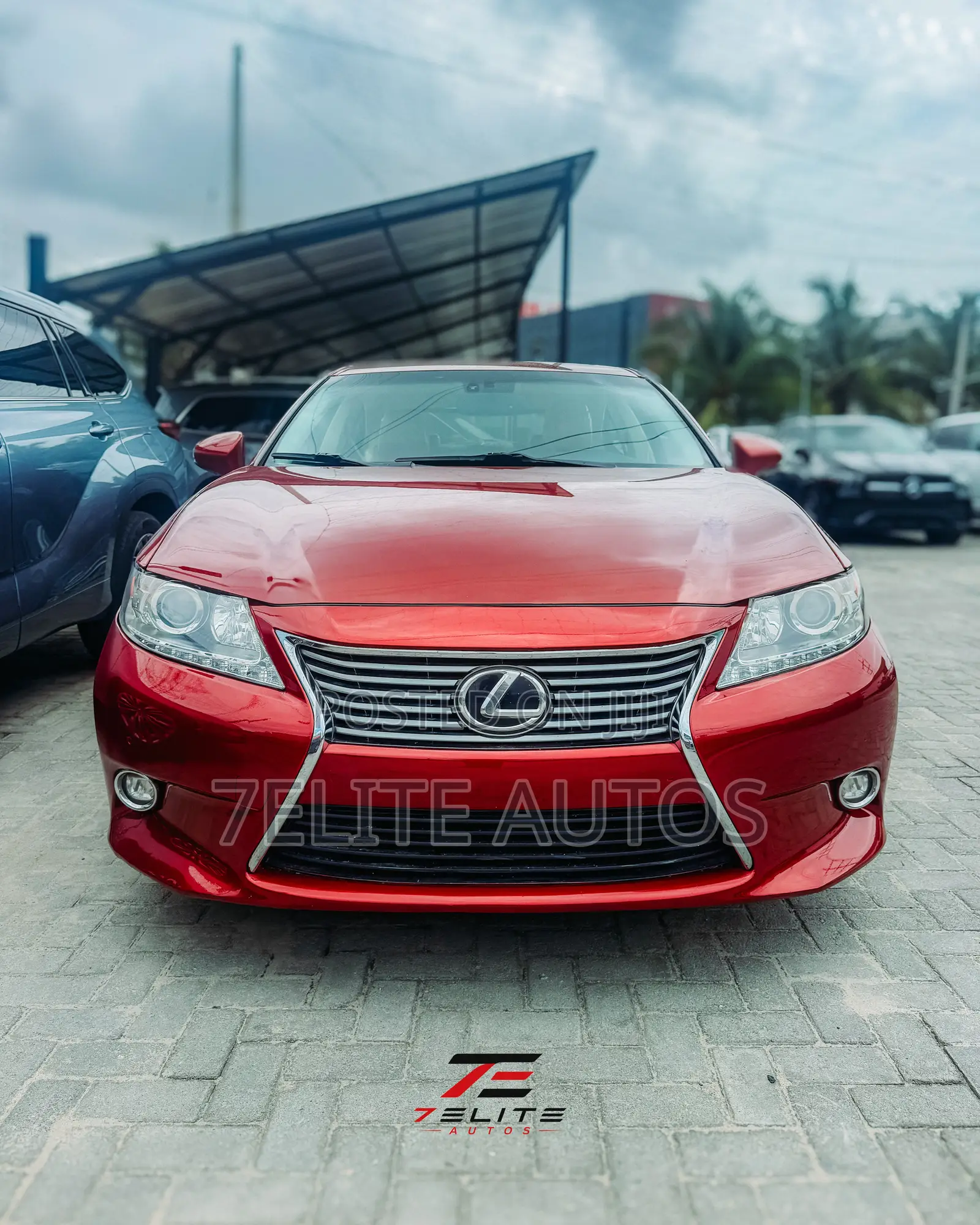 Lexus ES 2014 Red