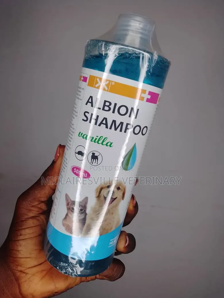 Albion Shampoo in Vanilla and Lavender Fragrance