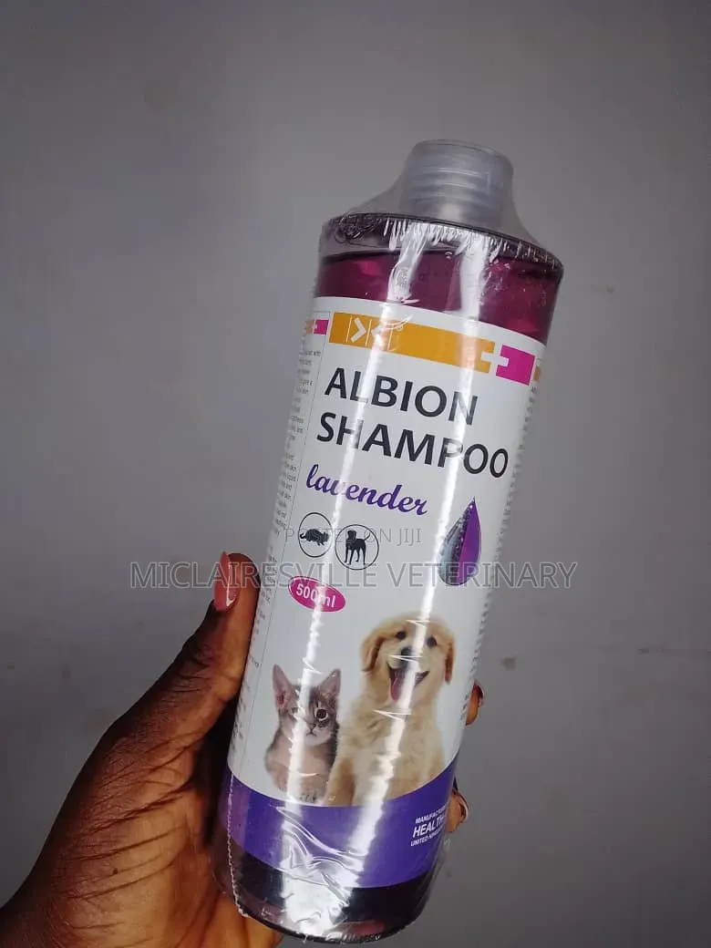 Albion Shampoo in Vanilla and Lavender Fragrance