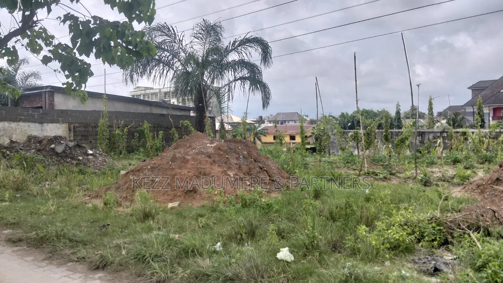 For Sale : 1 Plot at Ivory Height Estate Eneka Link Road Ph