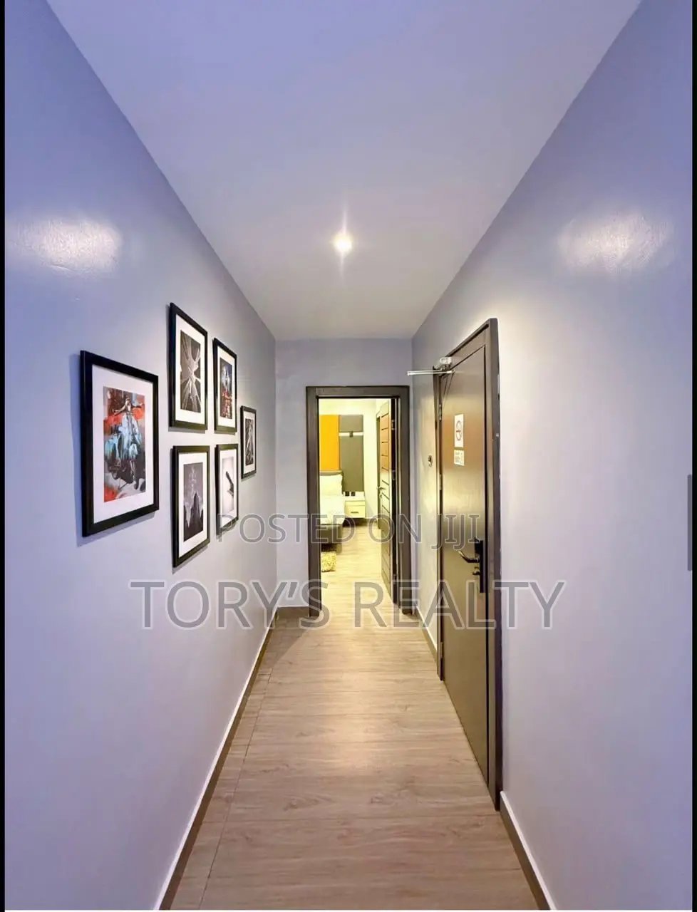 Luxuriously Furnished 2 Bedroom Apartment