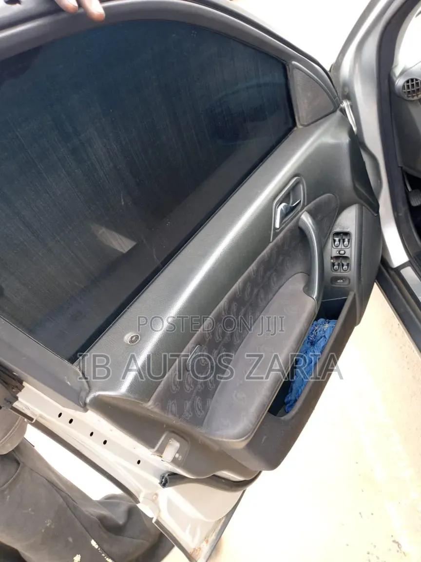 Mercedes-Benz C230 2003 Silver