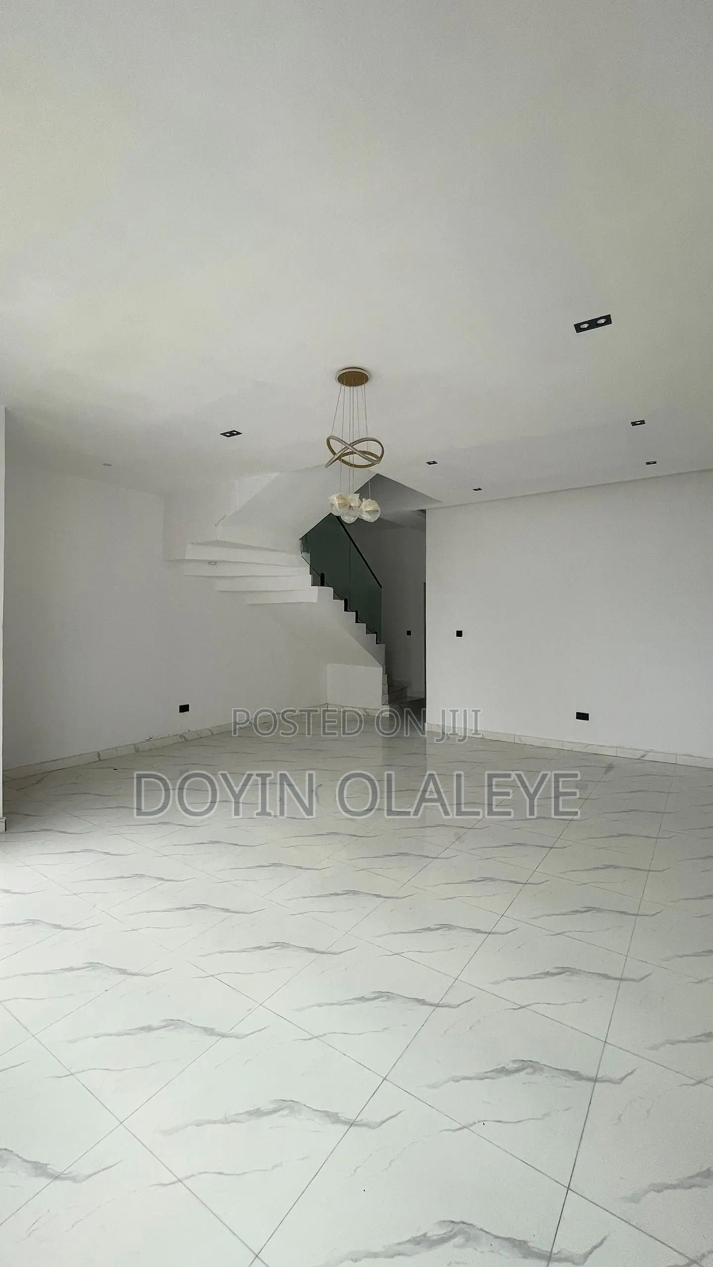 4bdrm Duplex in Ikota for sale