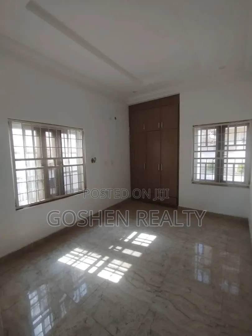 2bdrm Block of Flats in Jahi Gilmor for rent