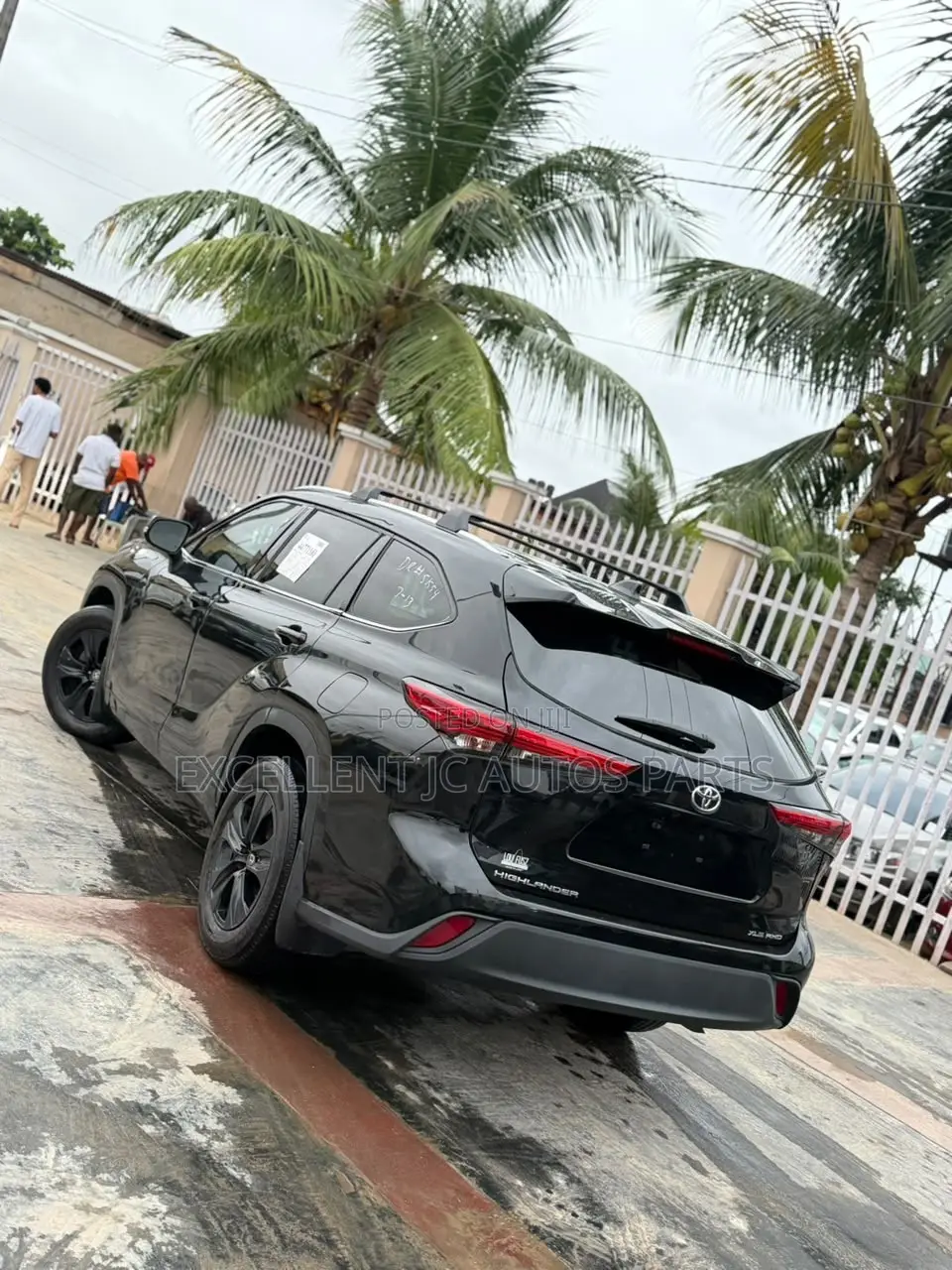 Toyota Highlander XLE 2021 Black