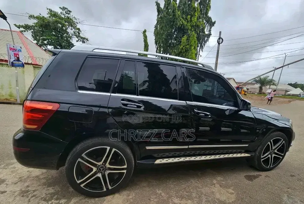 Mercedes-Benz GLK-Class 350 2014 Black