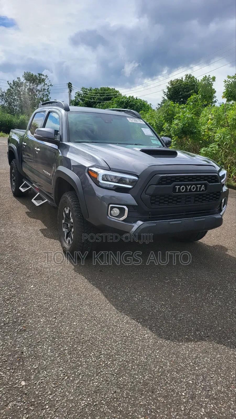 Toyota Tacoma Limited V6 4x2 Double Cab 127.4 in. WB 2020 Gray