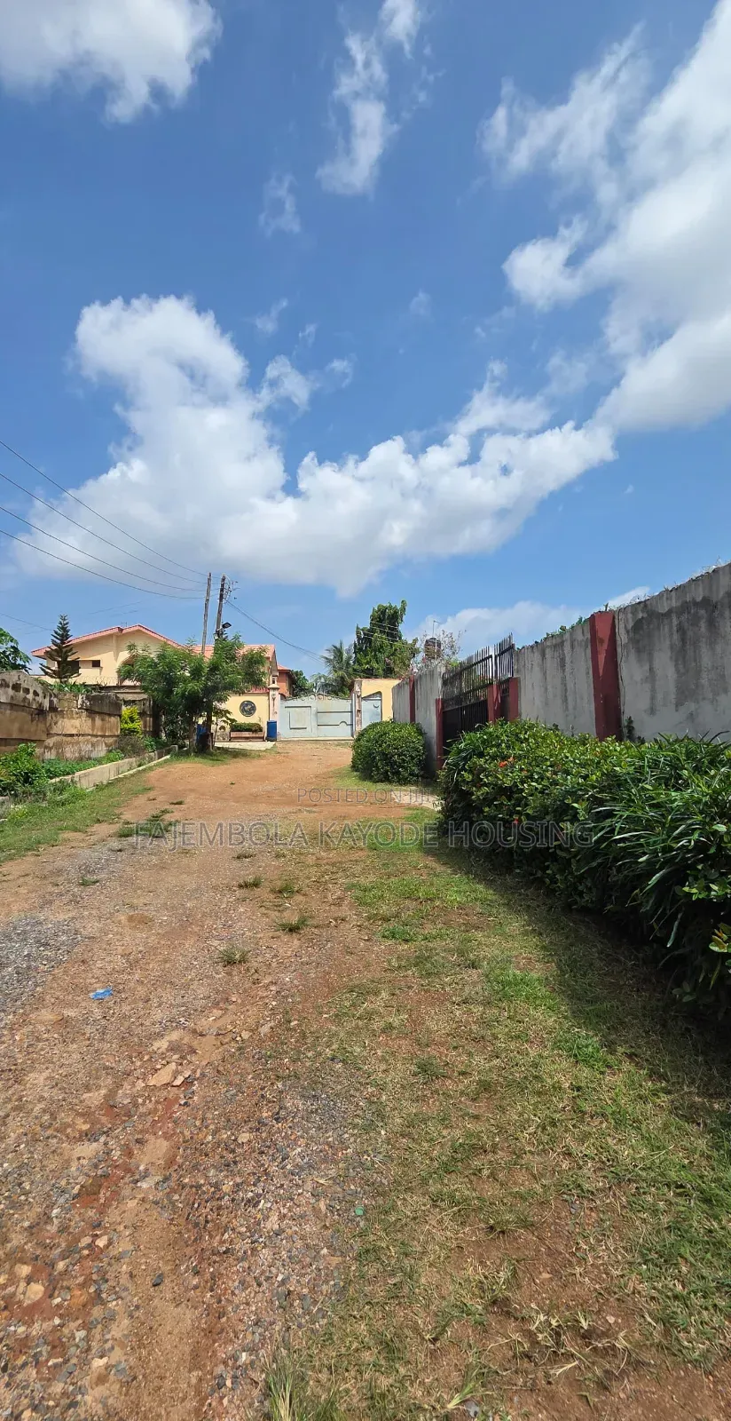 A Land at Sharp Corner, Oluyole