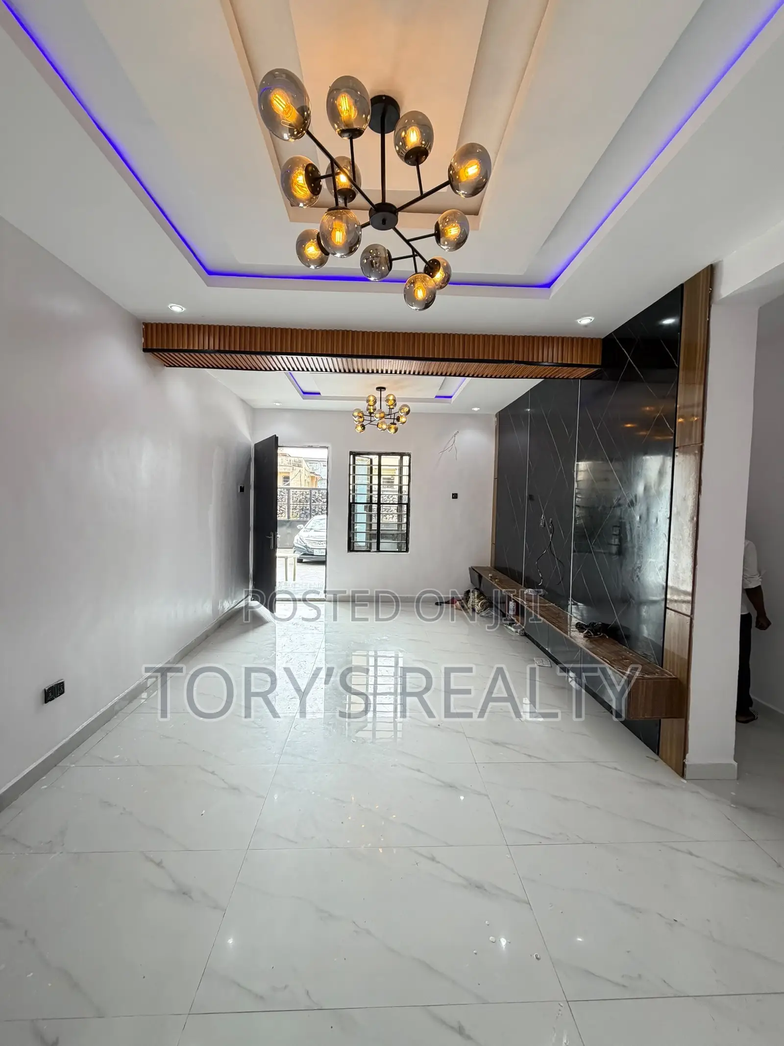 2bdrm Apartment in Igbo-efon for rent