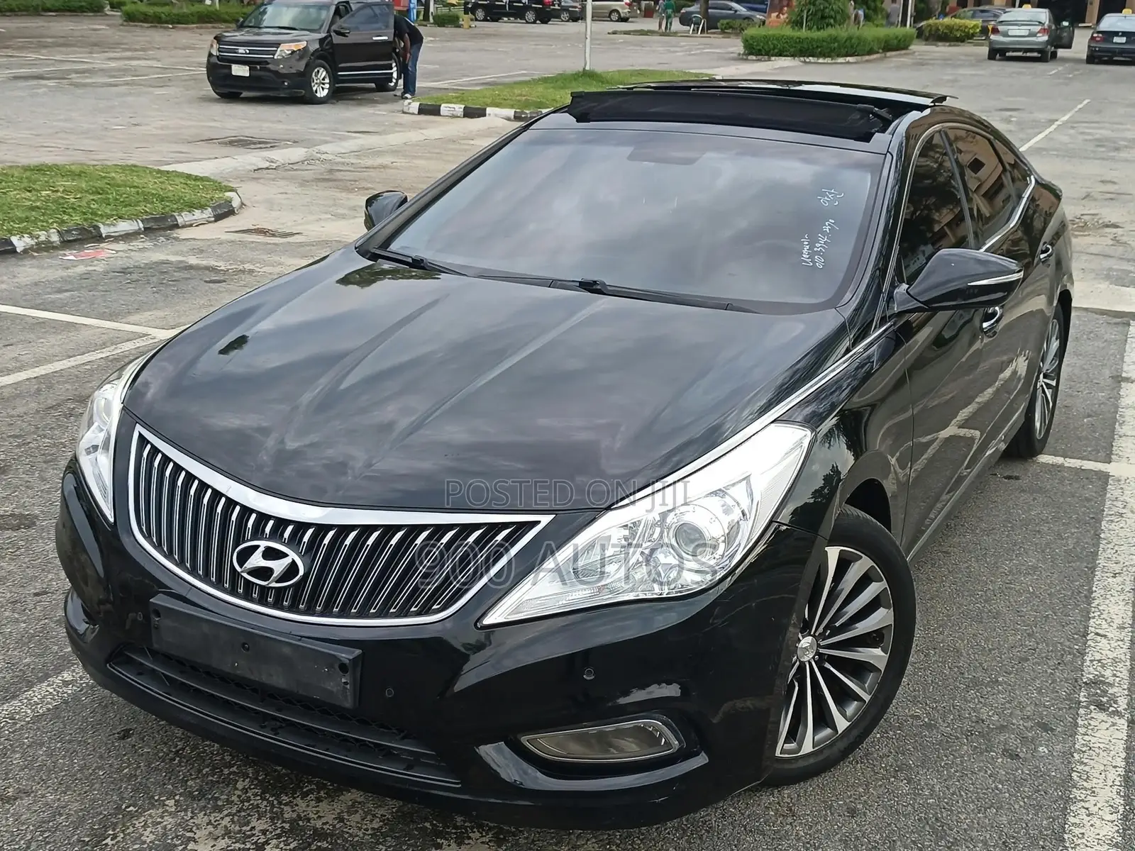 Hyundai Grandeur 2014 Black
